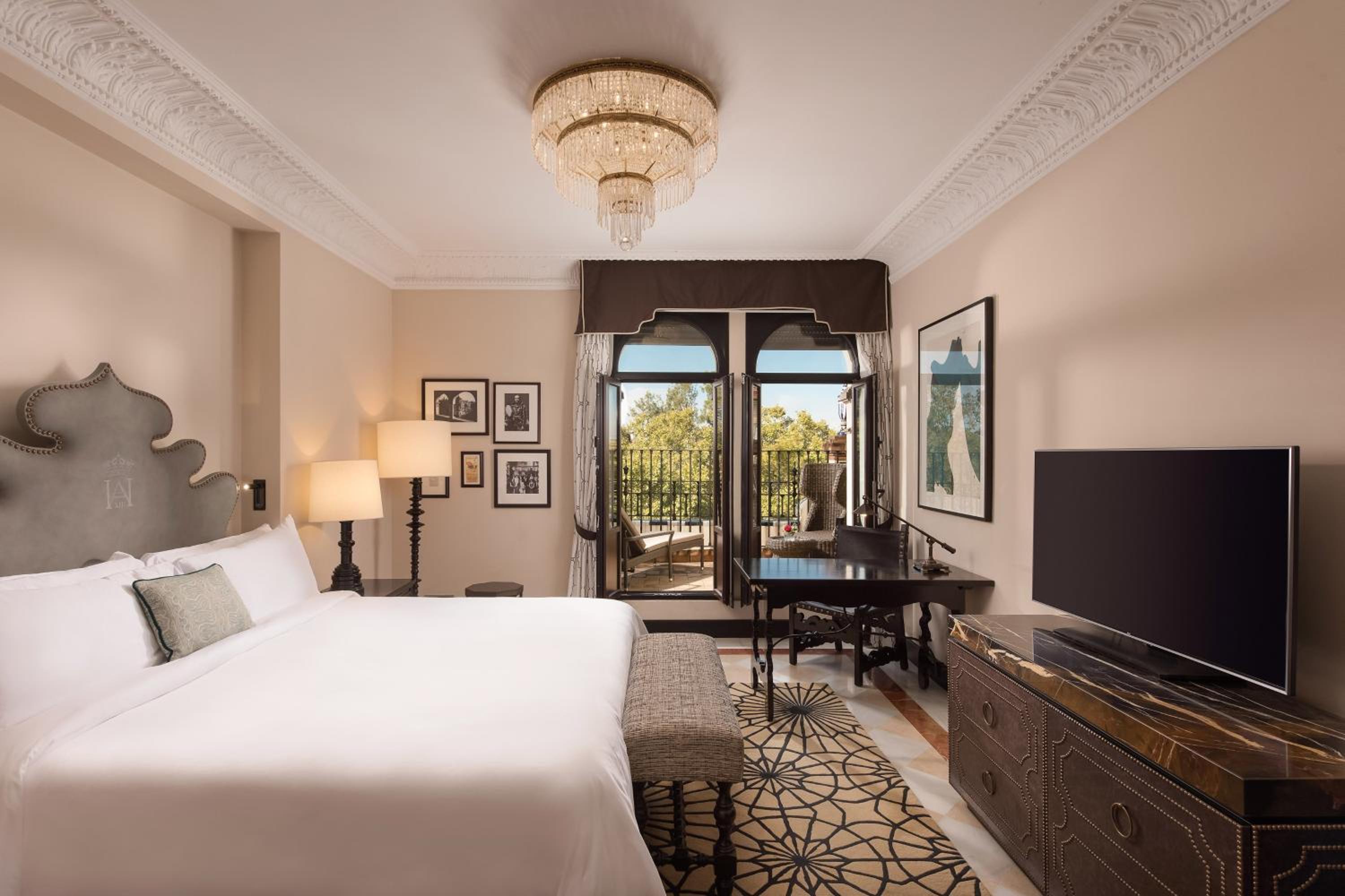 Grand Deluxe Double Room with Terrace