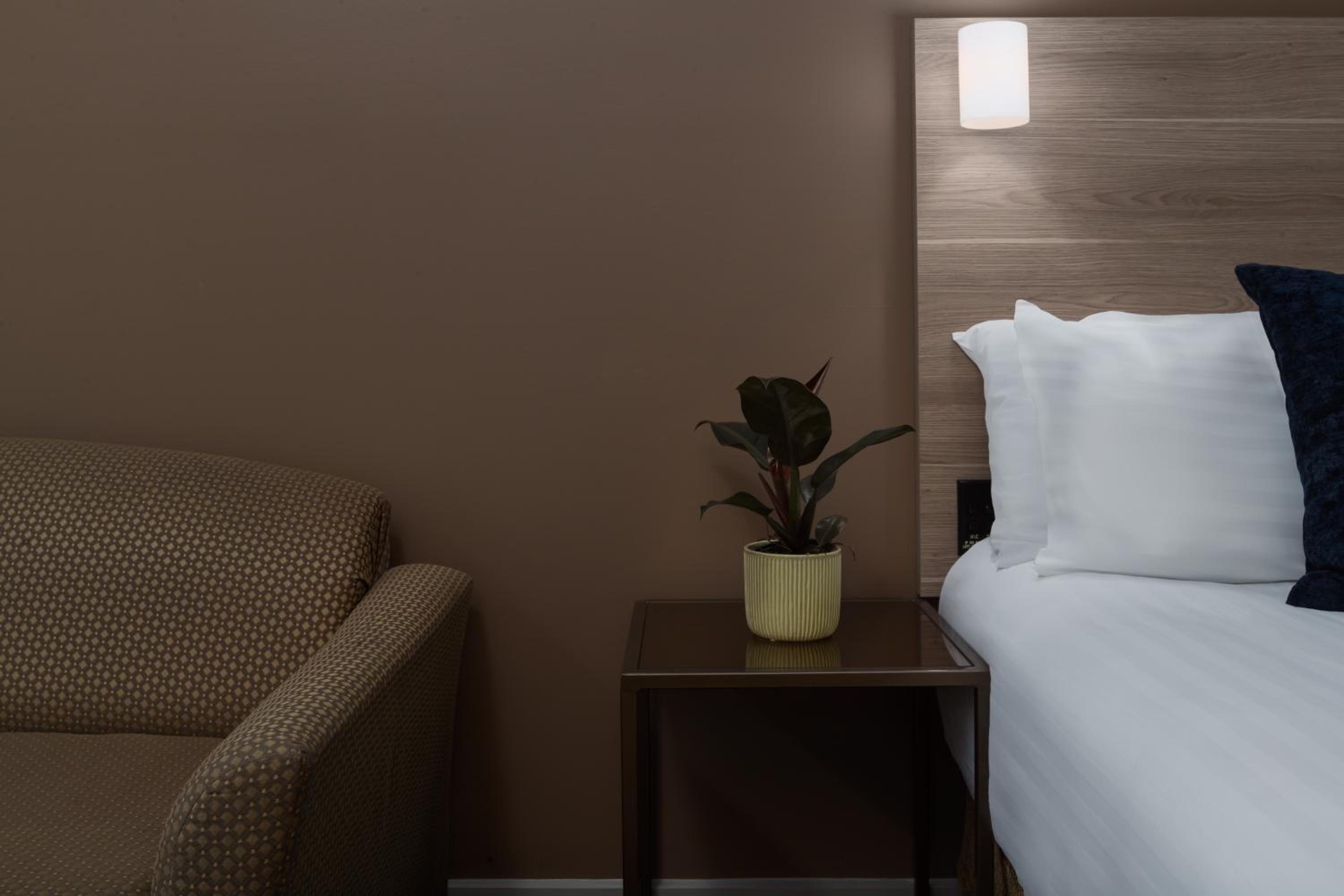 Executive King Suite - Photo 3