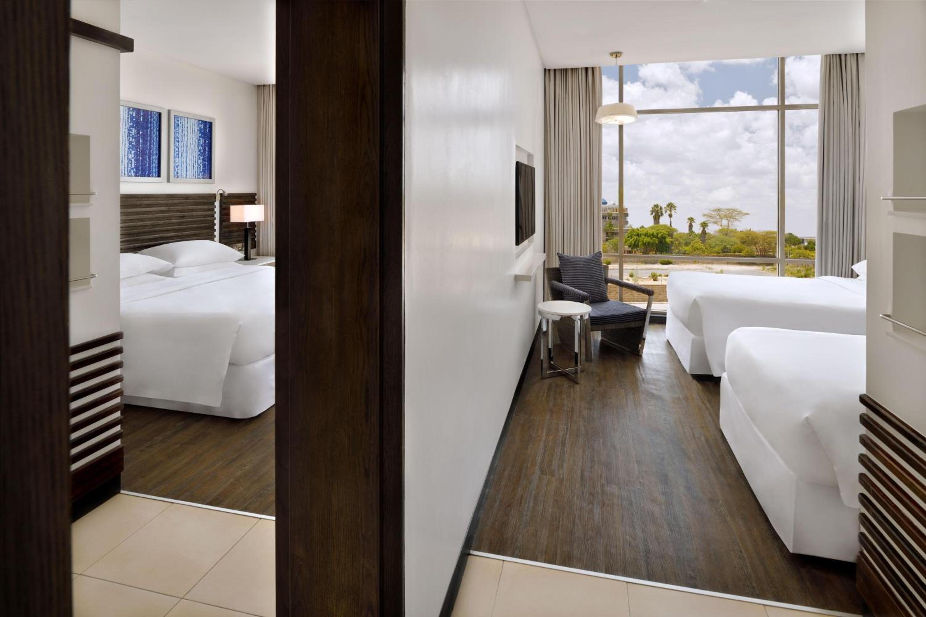 Traditional King, Guest room, 1 King photo 2