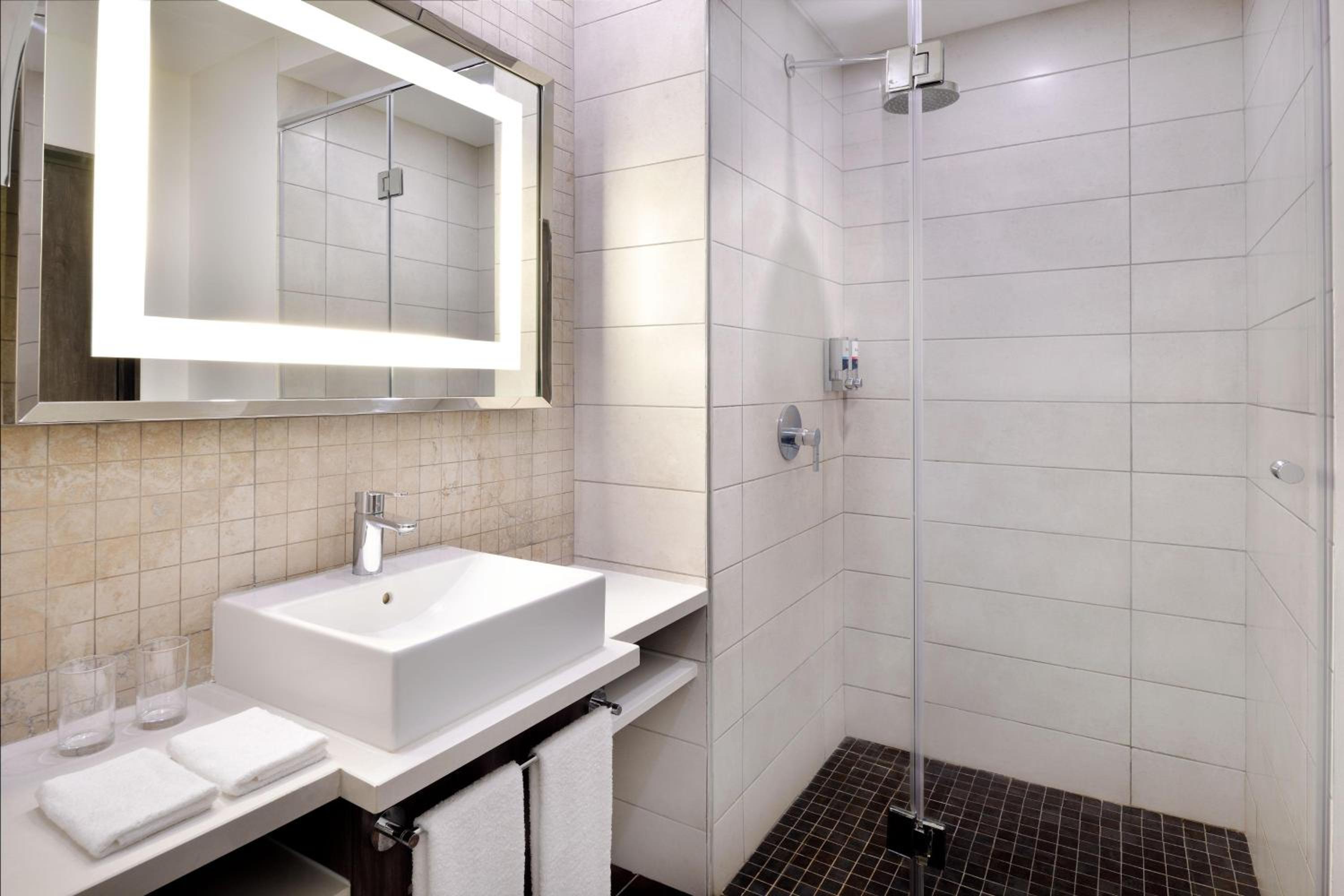 Traditional Twin, Guest room, 2 Twin/Single Bed(s) photo 2
