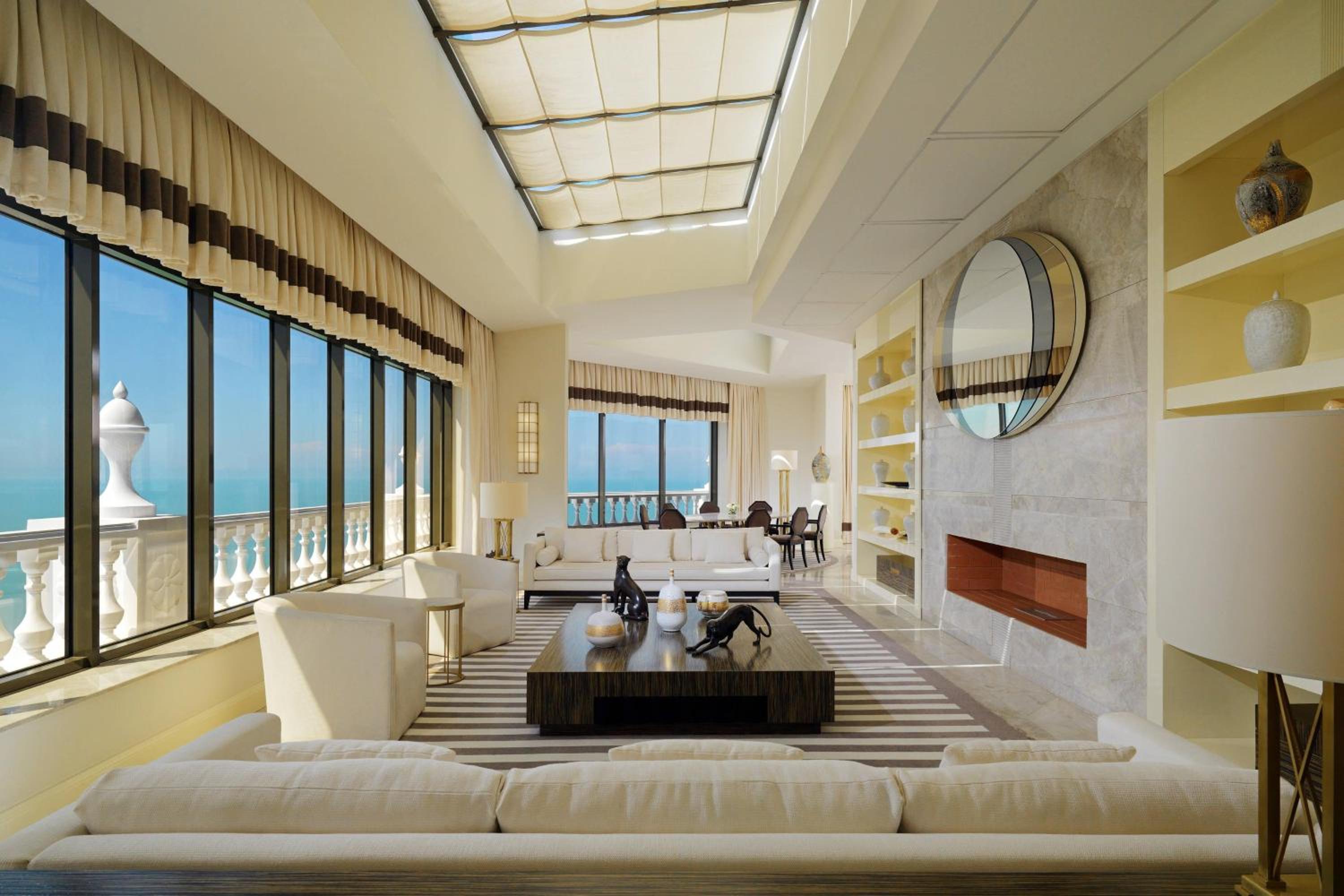 Penthouse Suite, Club lounge access - Photo 2