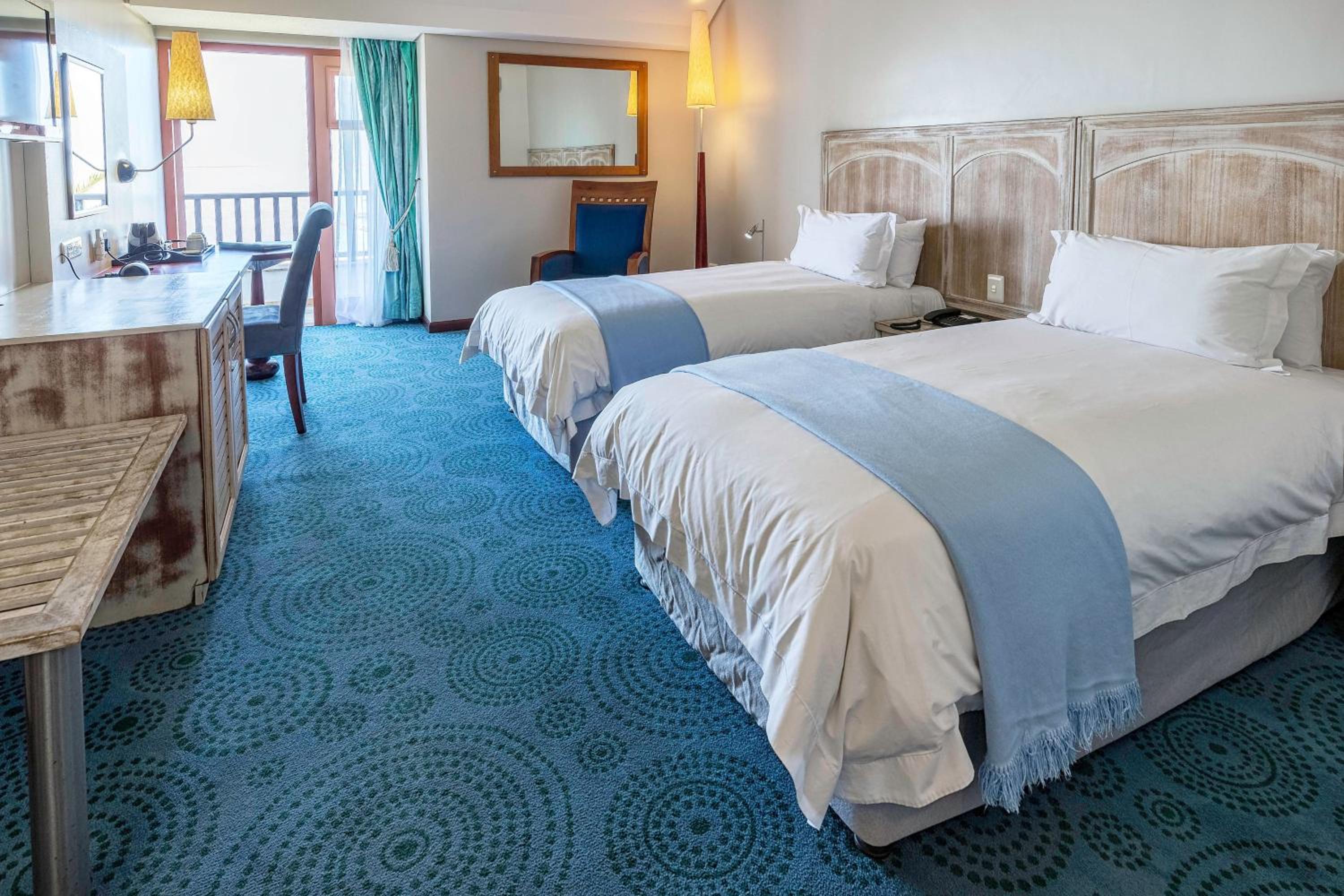 Guest room, 2 Twin/Single Bed(s), Lagoon view - Photo 1