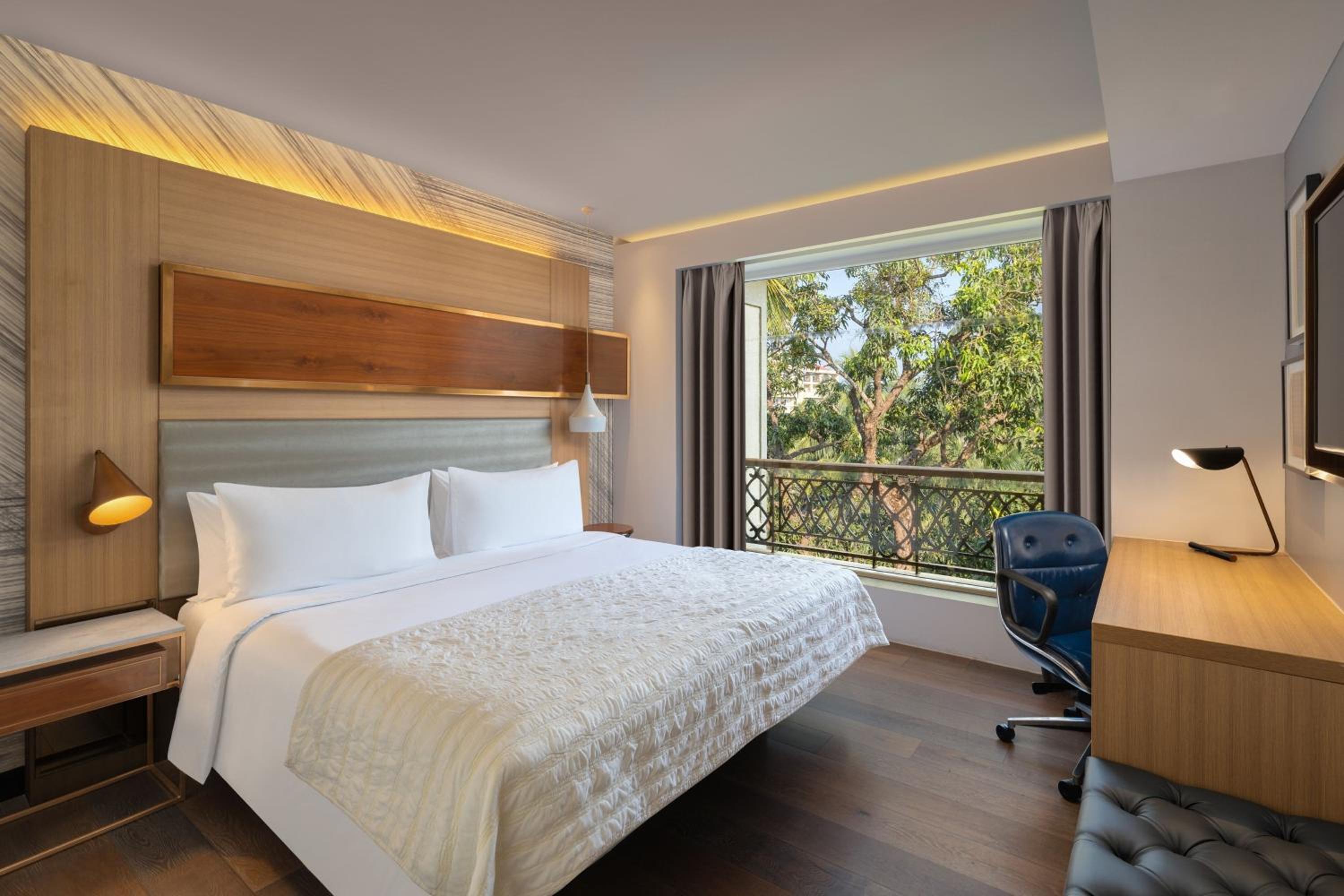 Junior Suite - Complimentary Beer on Arrival, Coffee once per room per stay @ Longitude 73, One Scoop of Ice Cream once a stay, Access to Museum of Goa, Comp Bicycle available photo 3
