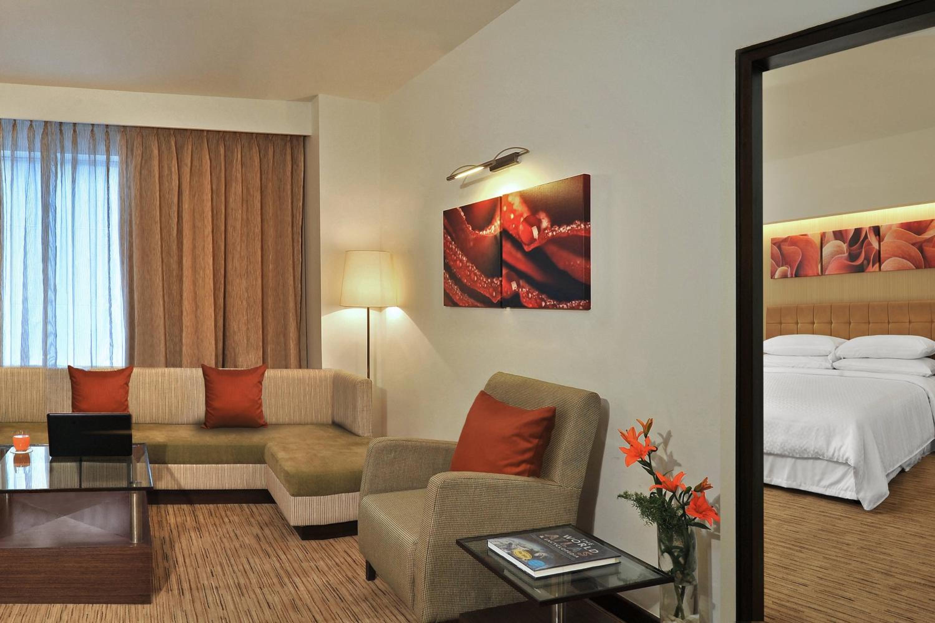 550 sqft Bedroom Apartment with Kitchenette with 30% discount on Food & Soft Beverages and Complimentary Lounge Access with 2 IMFL drinks & snack buffet during 1800 to 2000 hrs photo 3