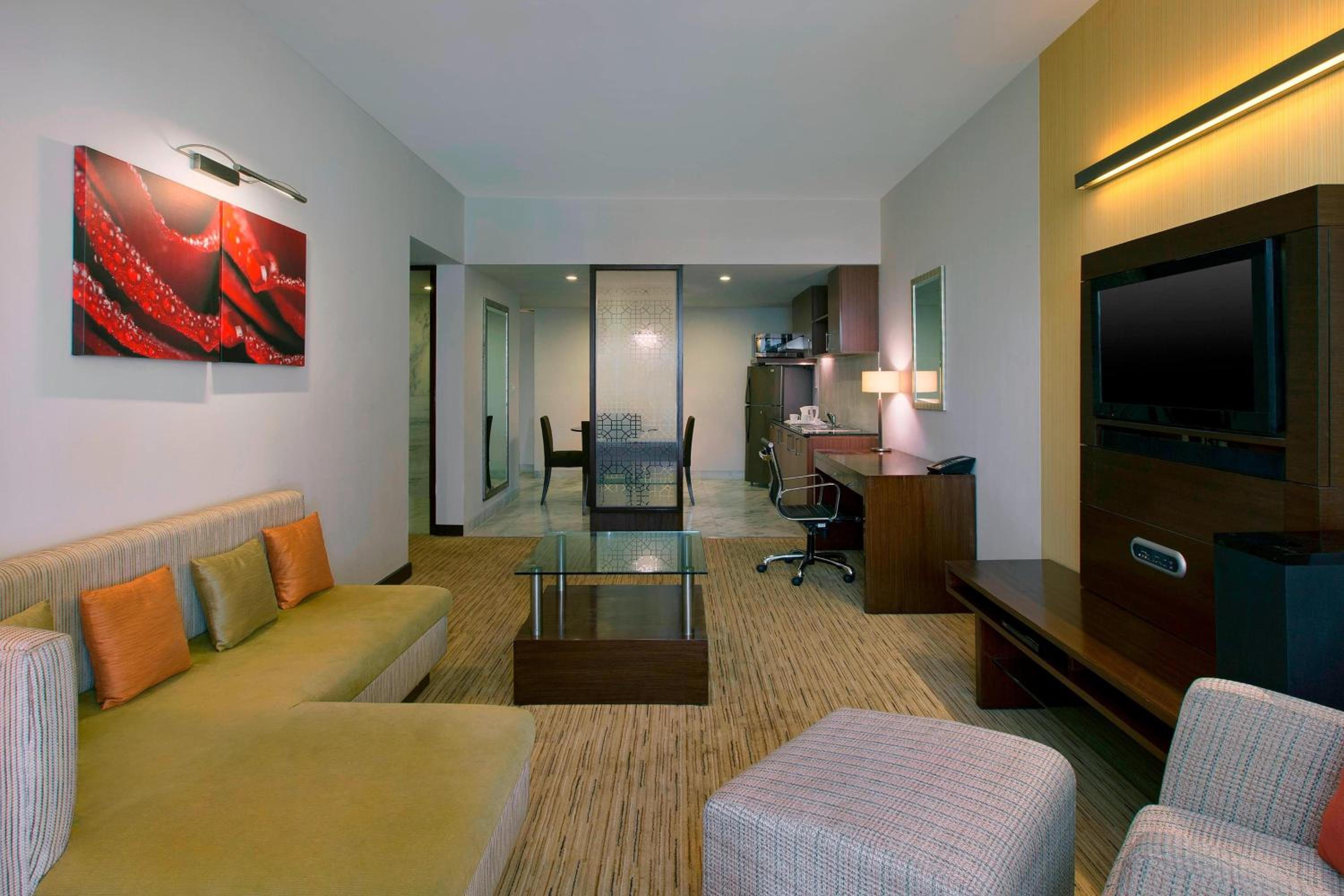 650 sqft Bedroom Apartment with Kitchenette with 30% discount on Food & Soft Beverages and Complimentary Lounge Access with 2 IMFL drinks & snack buffet during 1800 to 2000 hrs photo 3
