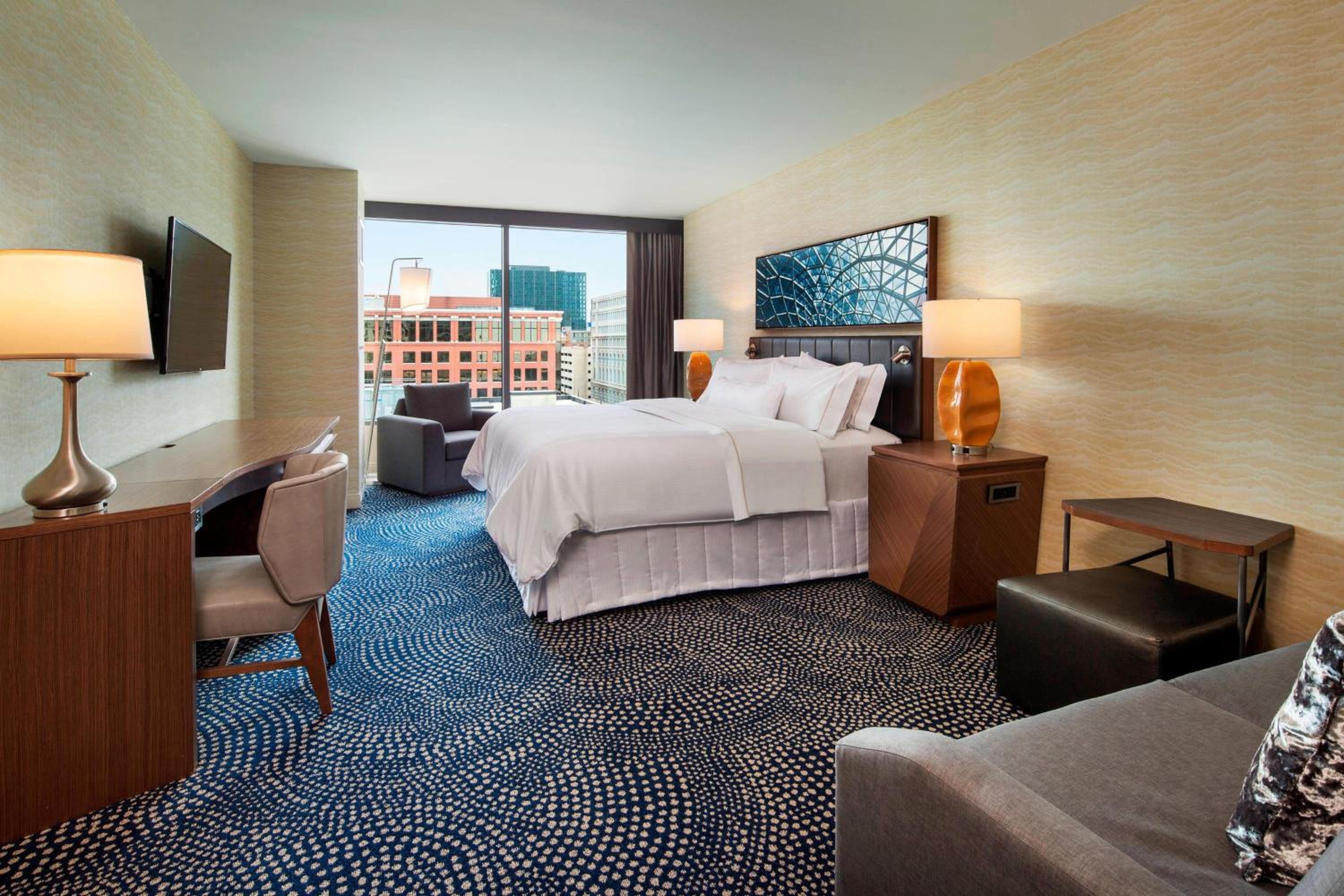 King Room - Hearing Accessible