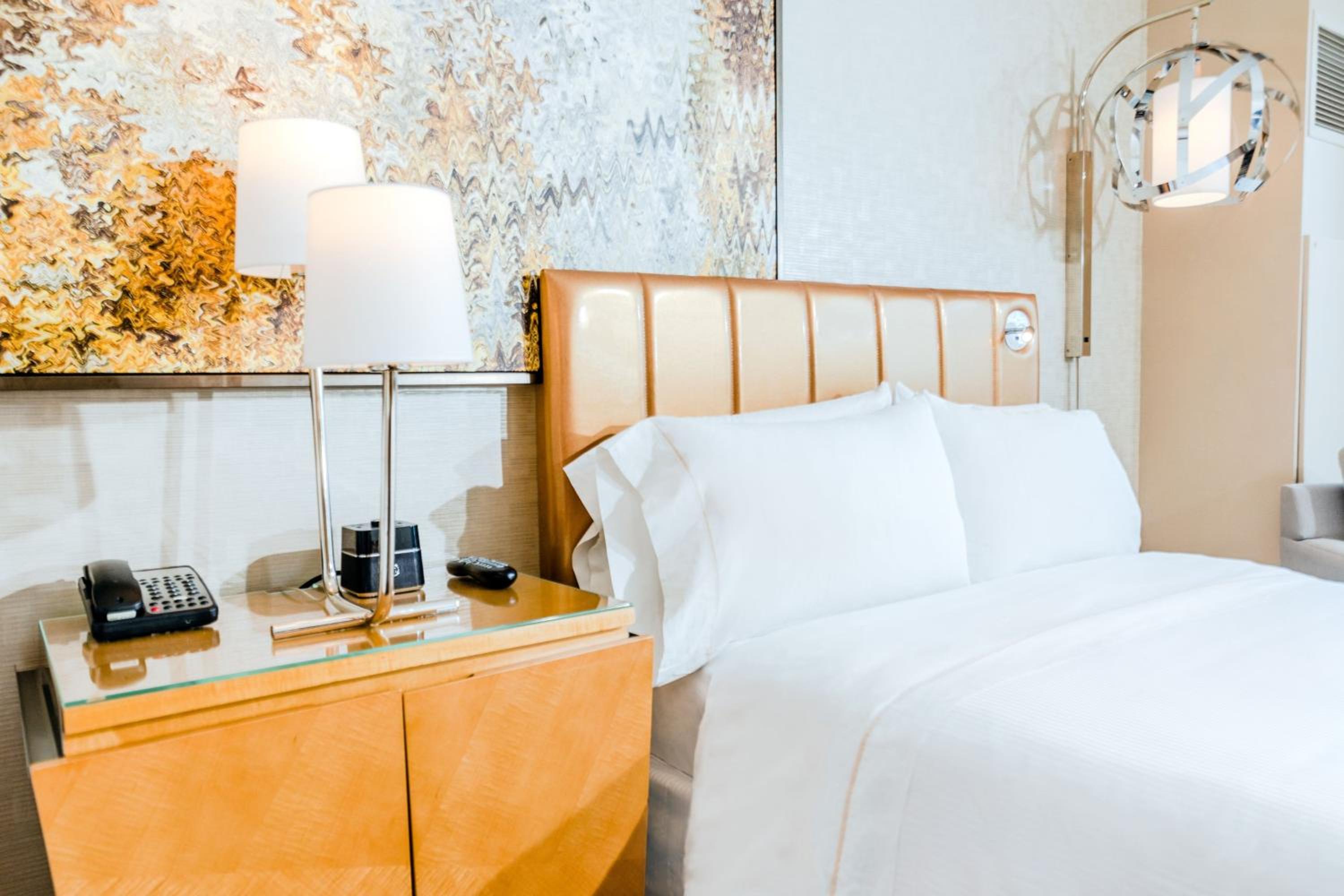 Traditional 2 Double Beds, Guest room, 2 Double - Photo 6