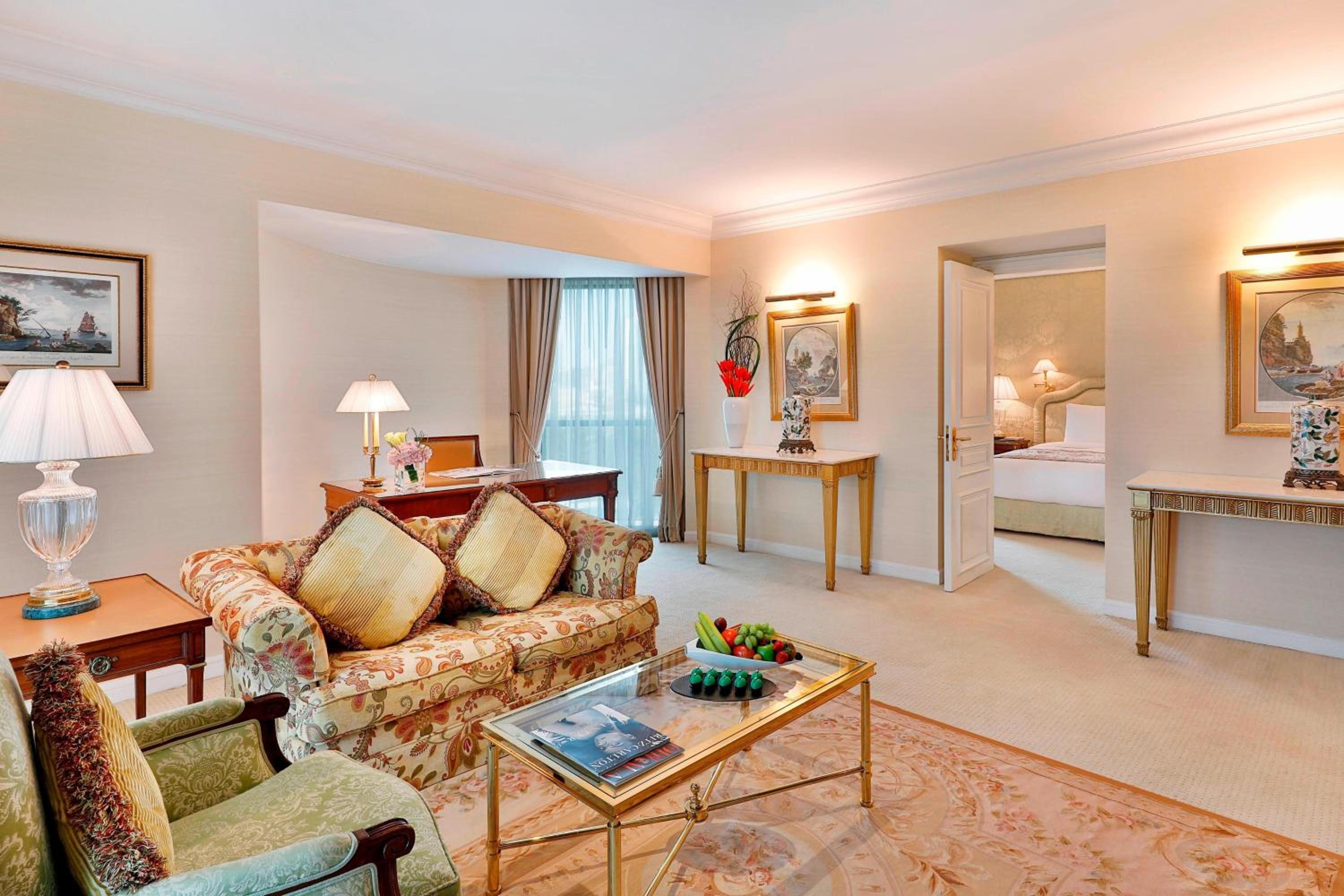 Executive Suite King With Club Lounge Access