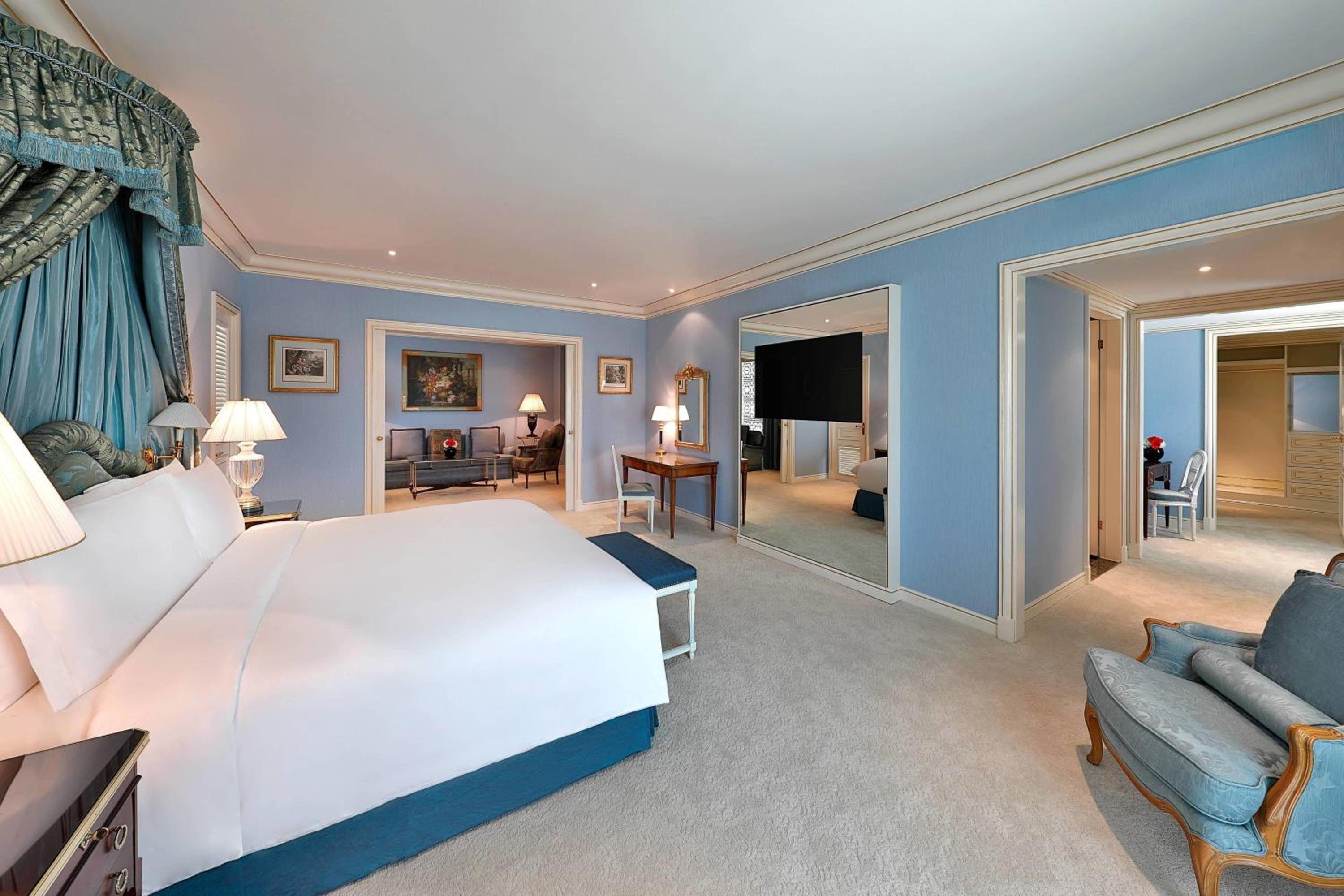 Royal Suite King With Club Lounge Access