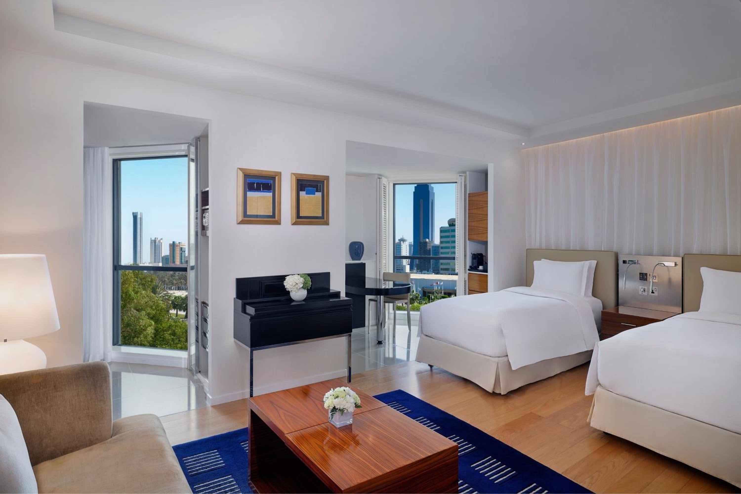 Club Room Twin with Club Lounge Access