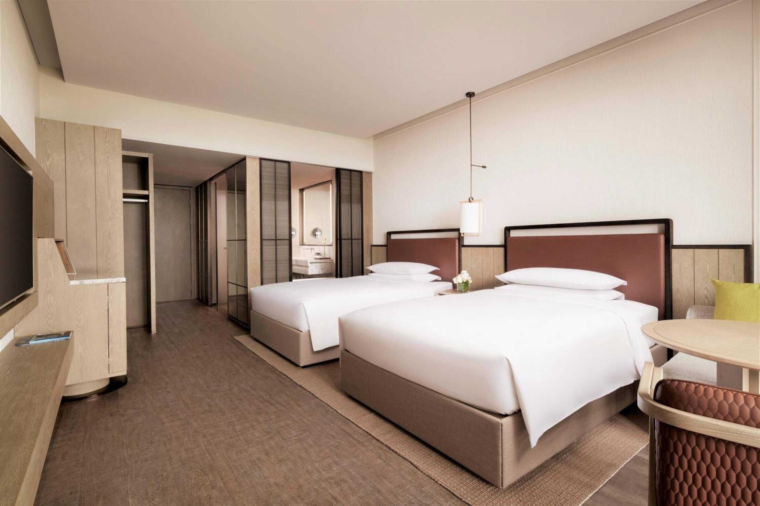 Deluxe Room Twin