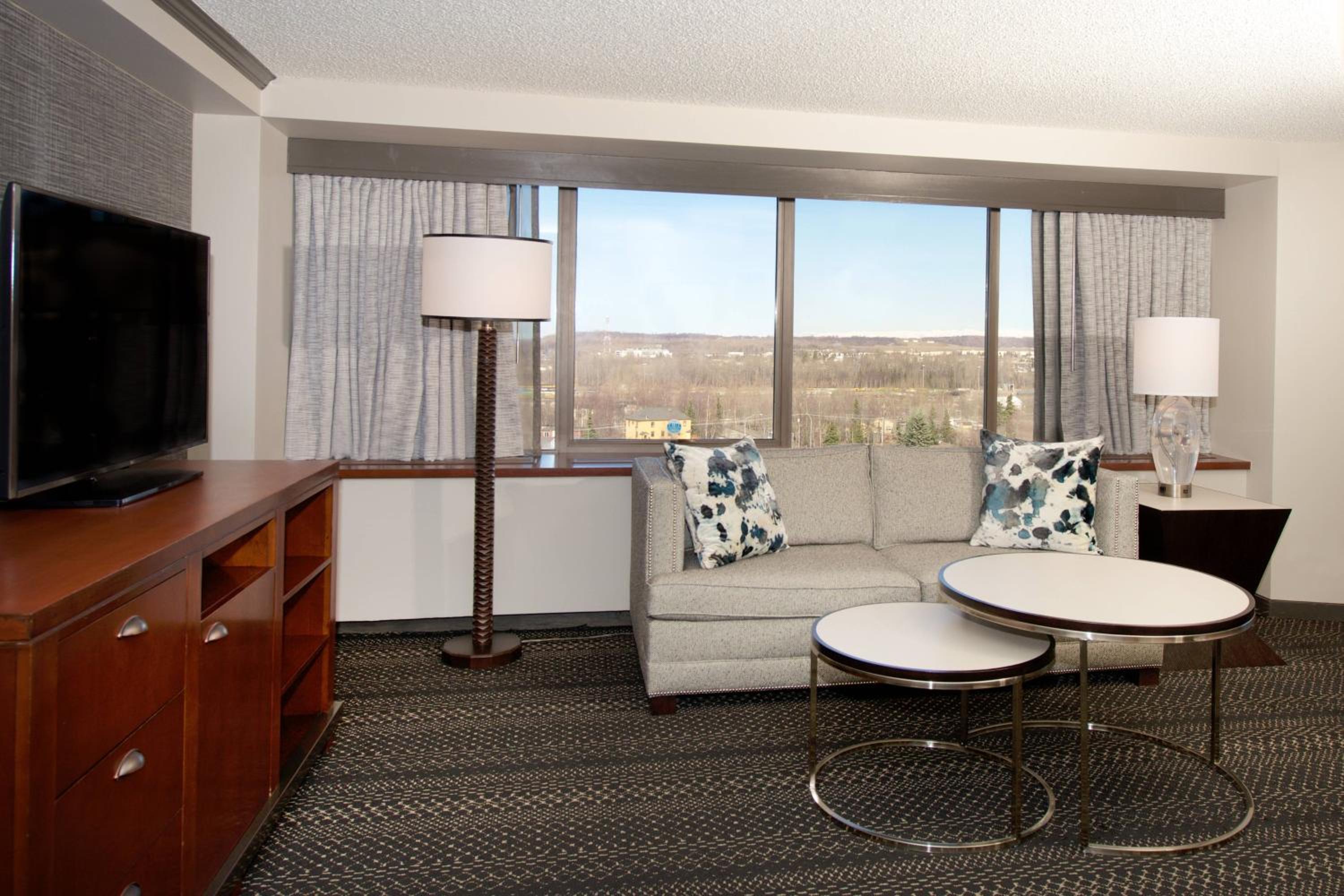 1 Bedroom Junior Suite, 1 King, Sofa bed  - Photo 6