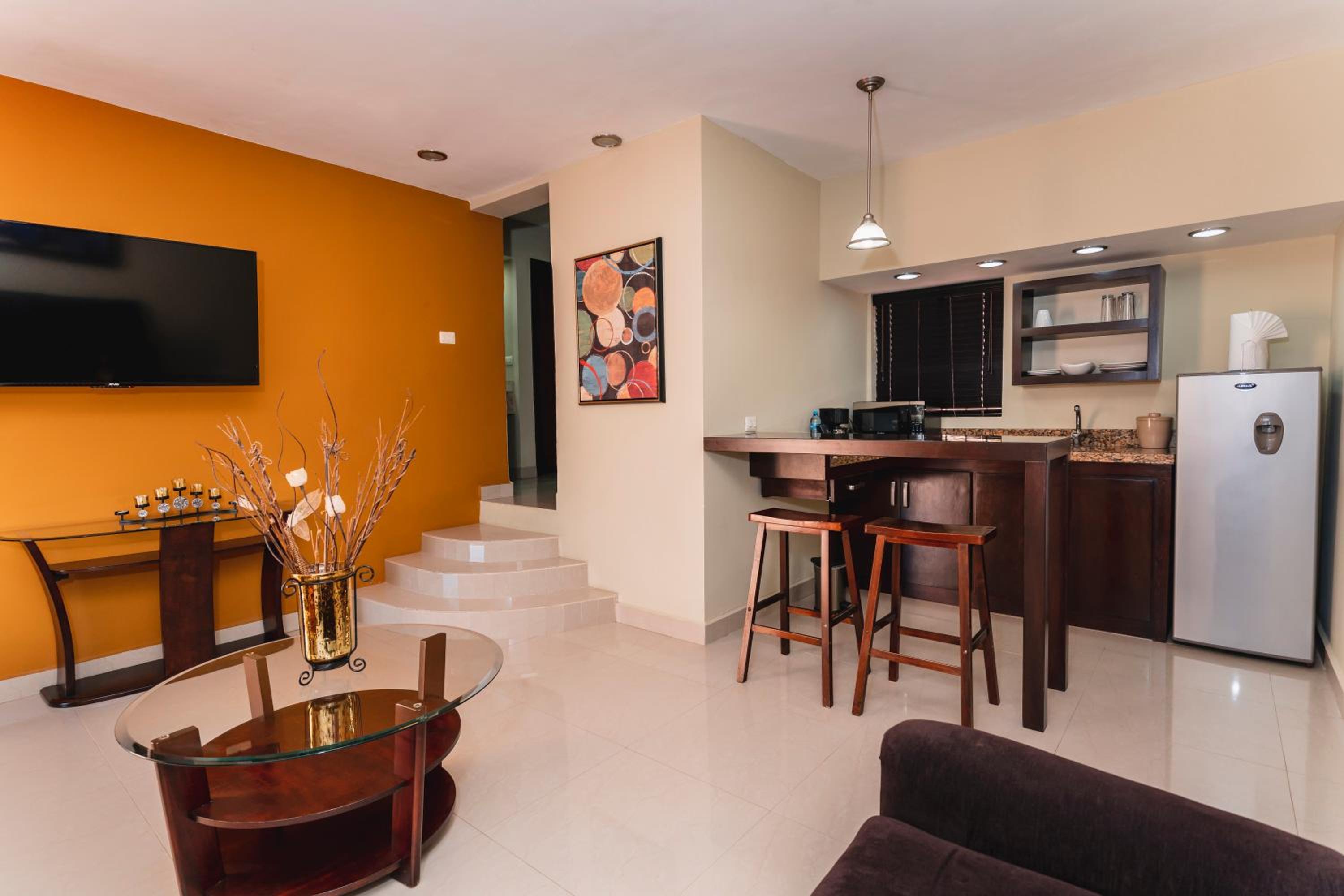Two-Bedroom Suite photo 3