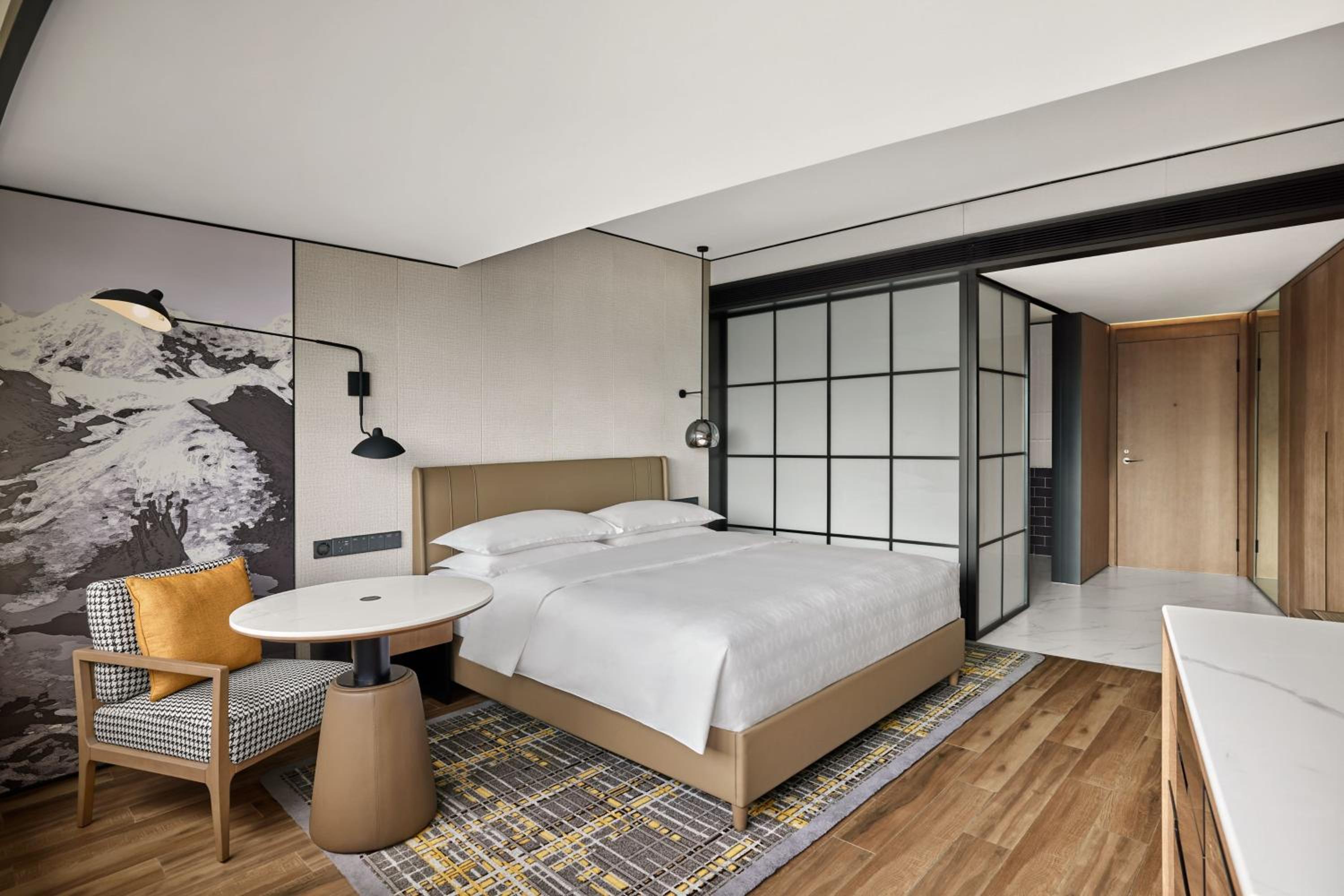 Deluxe King Bed Room - Photo 1