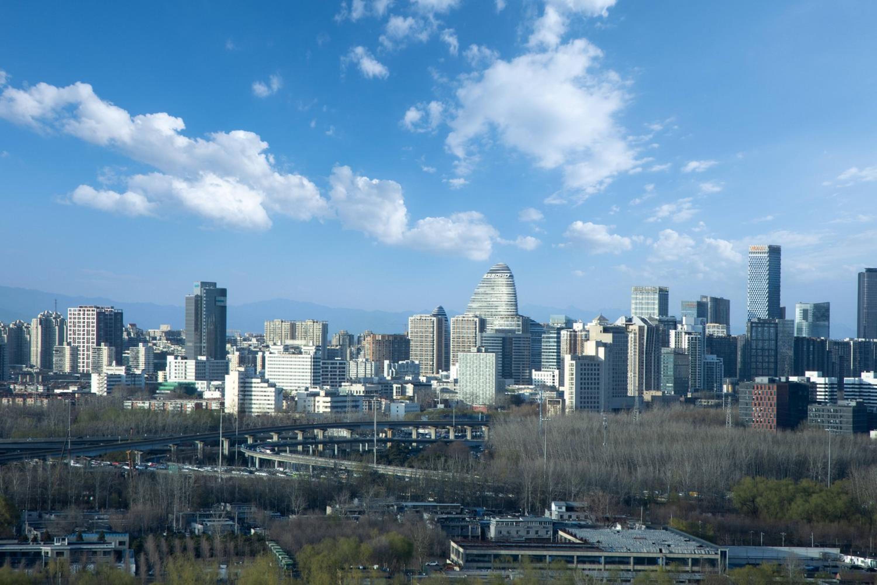 King Room with Skyline View - Photo 3
