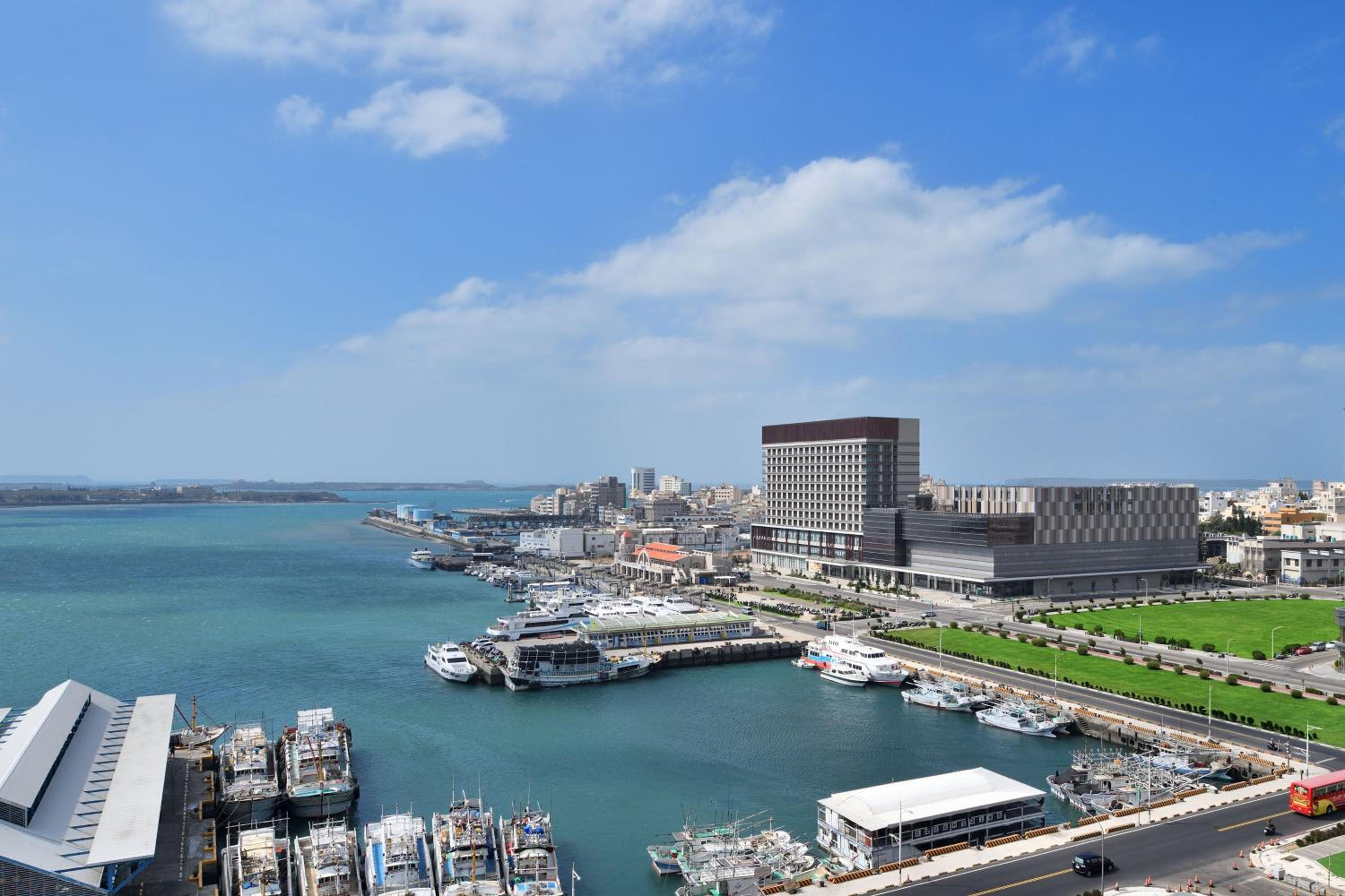 King Room with Magong Harbor View & Balcony photo 3