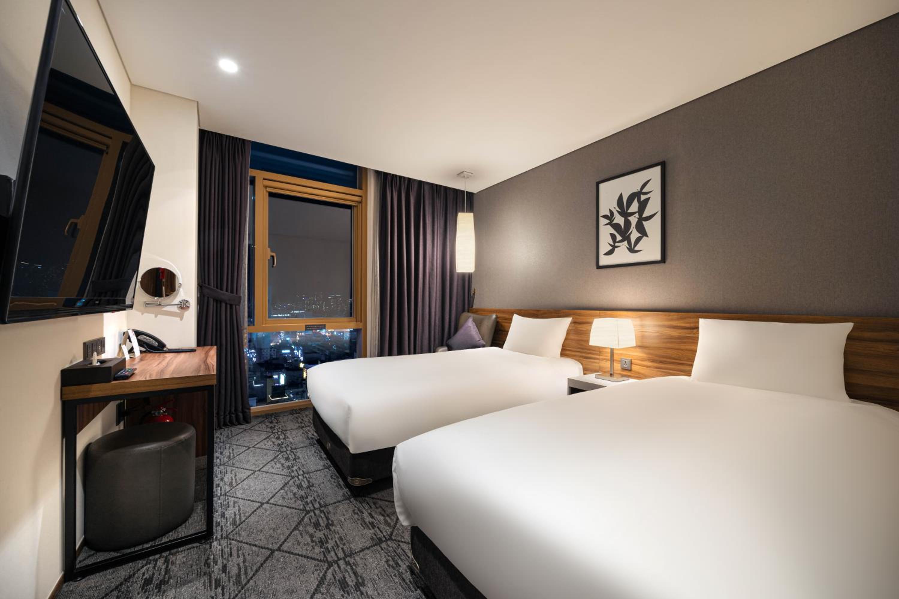 Standard Twin Room photo 2