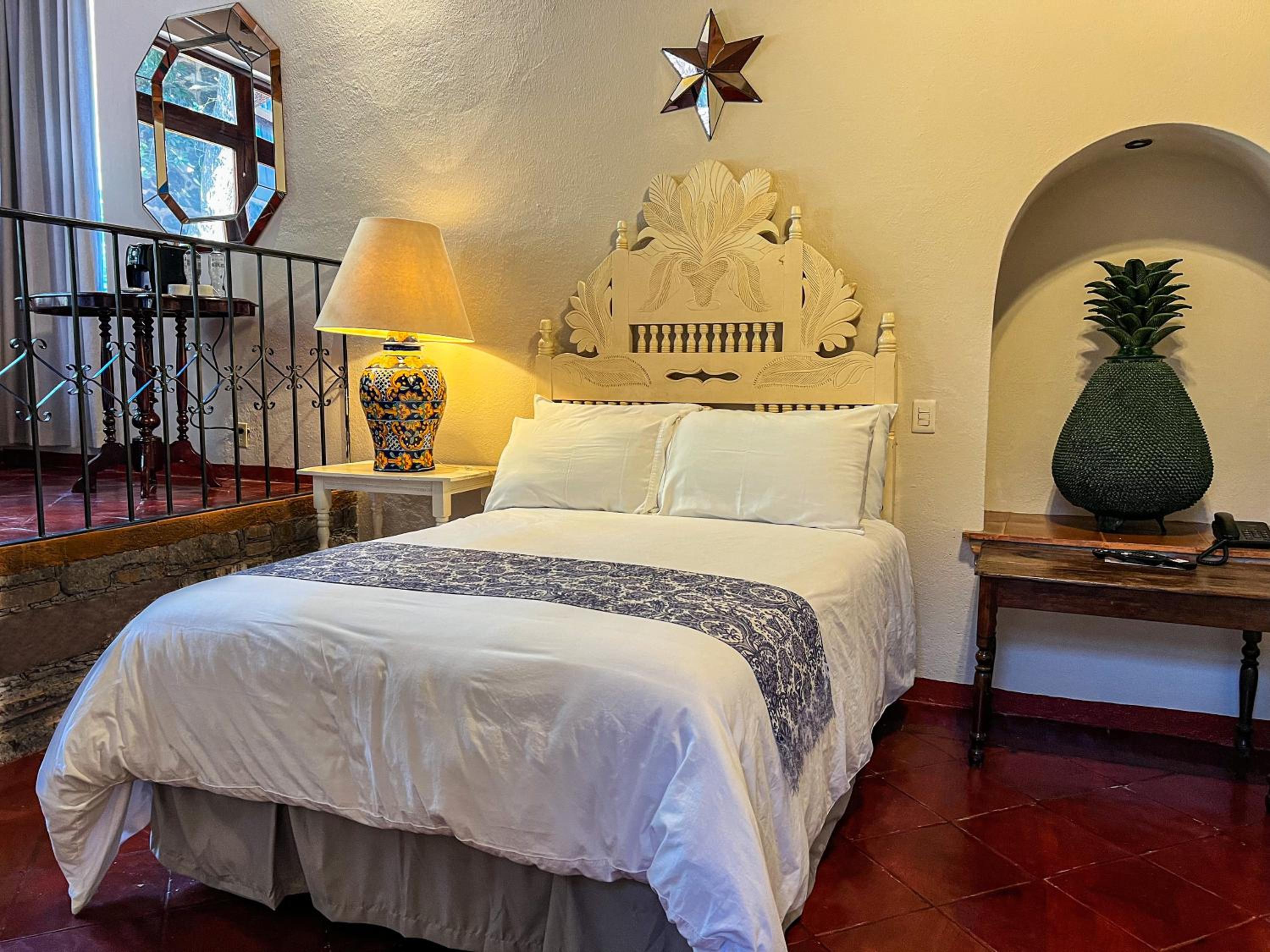 Queen Junior Suite - Photo 6