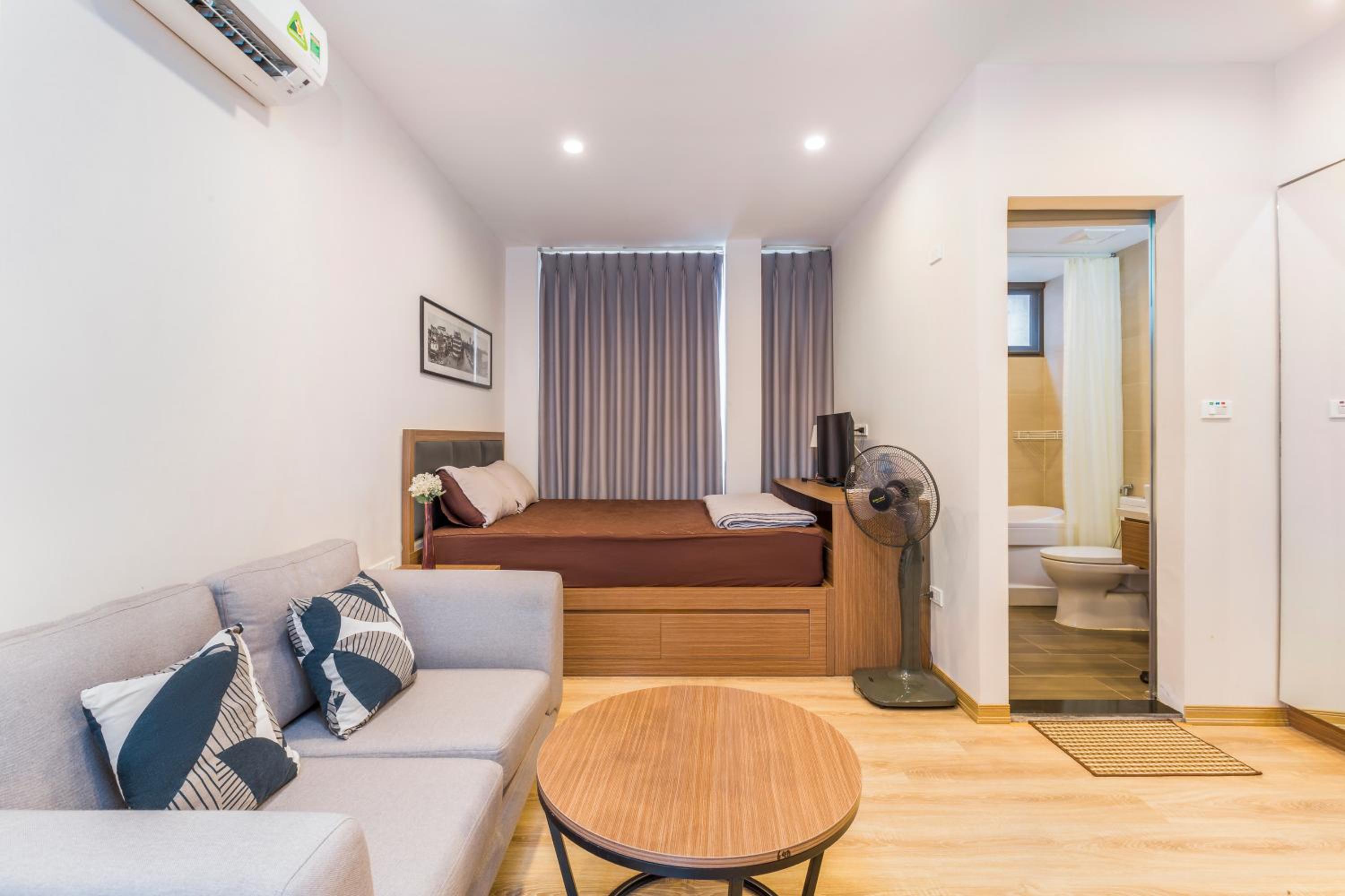 Studio Apartment
