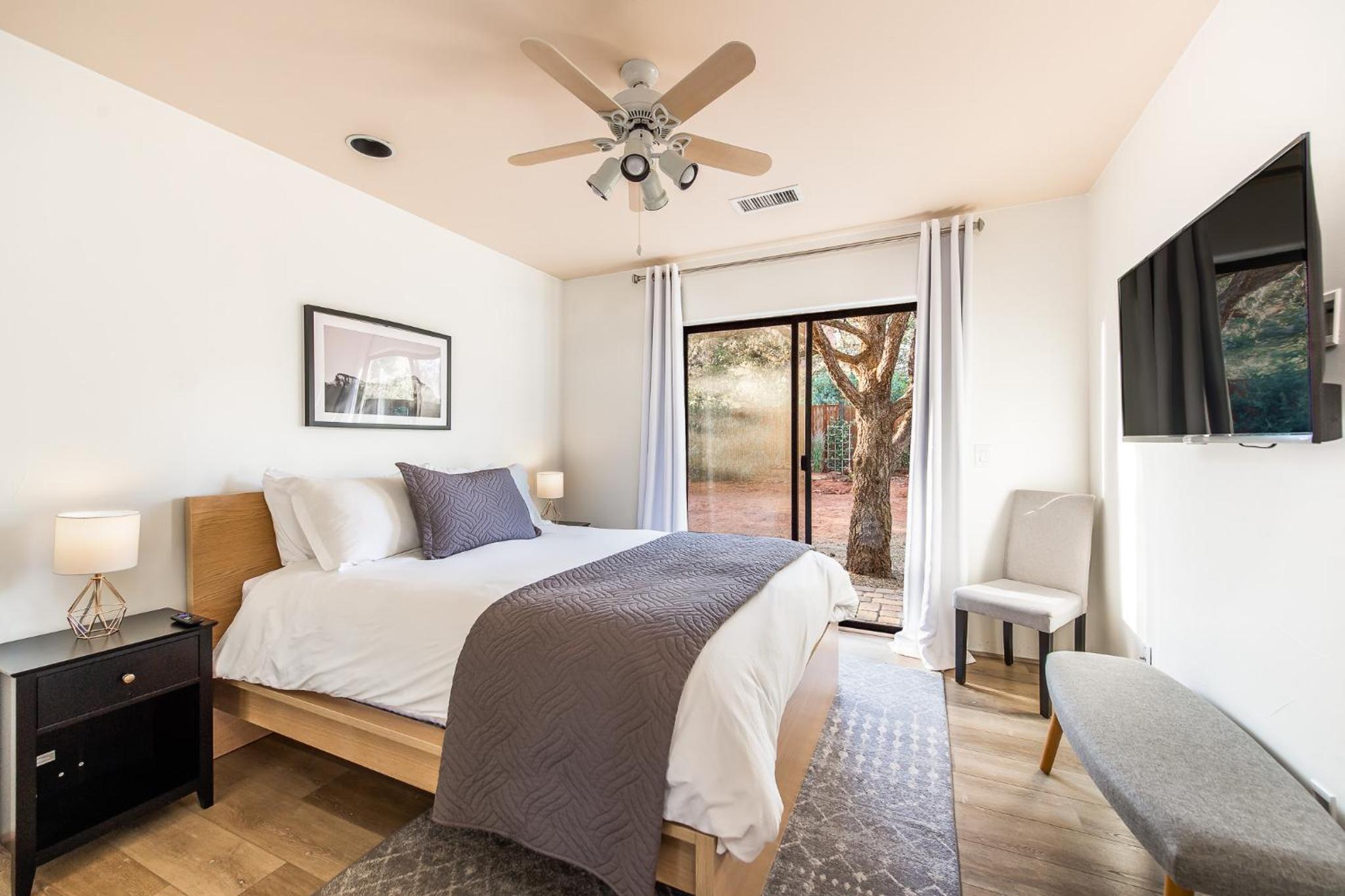 Three-Bedroom House - Photo 9