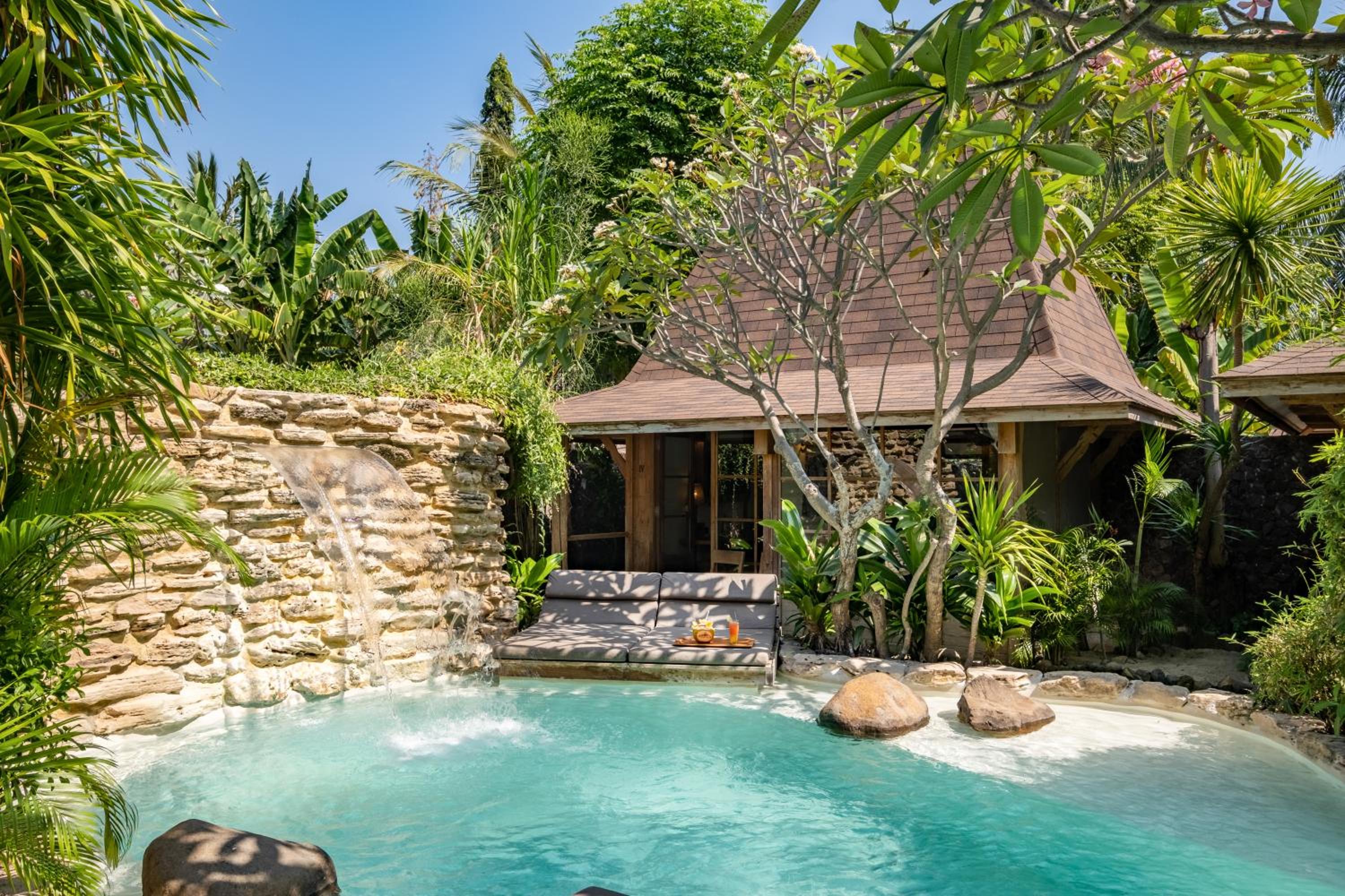 Royal Joglo - Poolside One-Bedroom - Photo 2