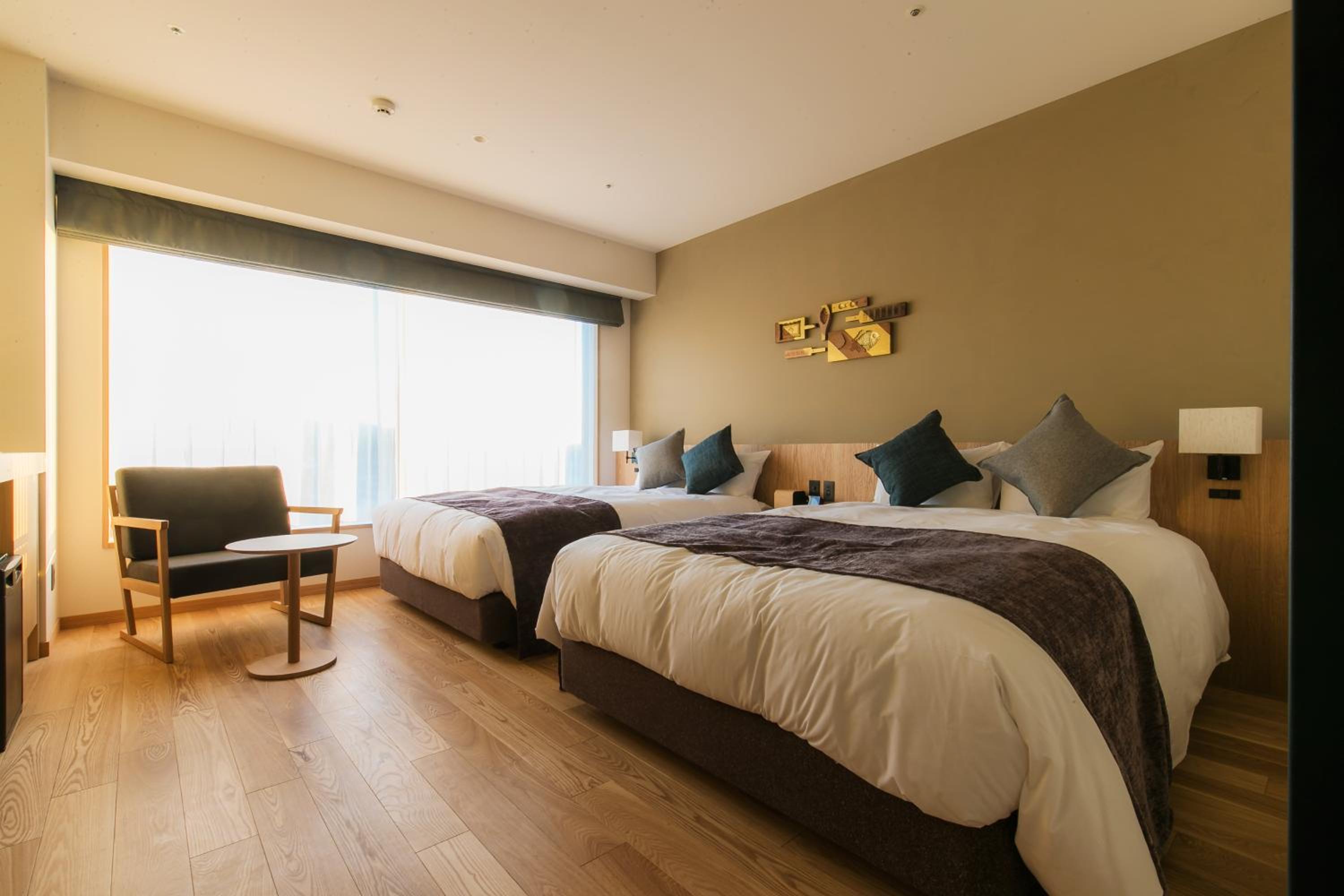 Twin Room with Bath - Photo 4