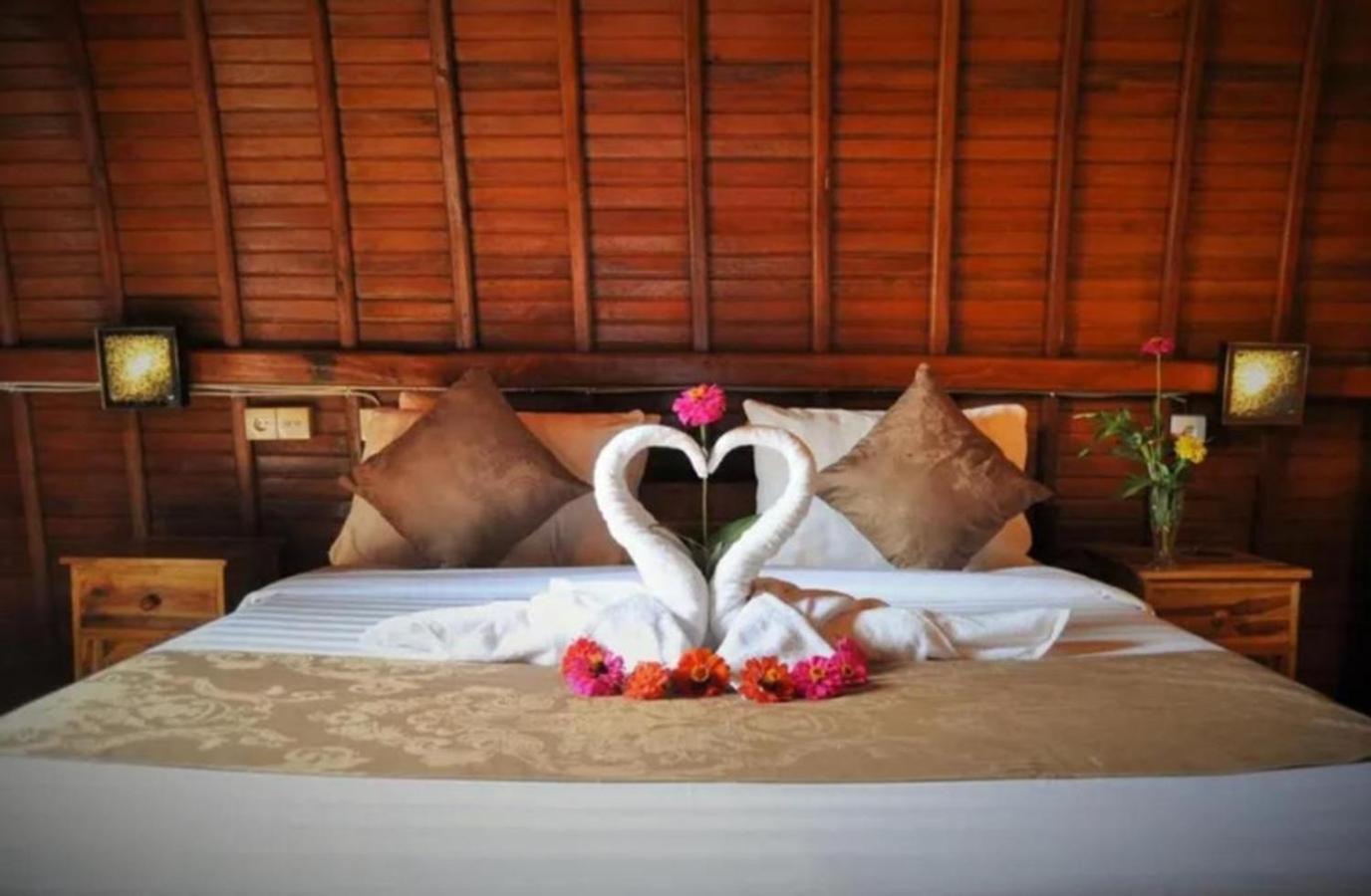 Deluxe Bungalow with Garden View - Photo 15