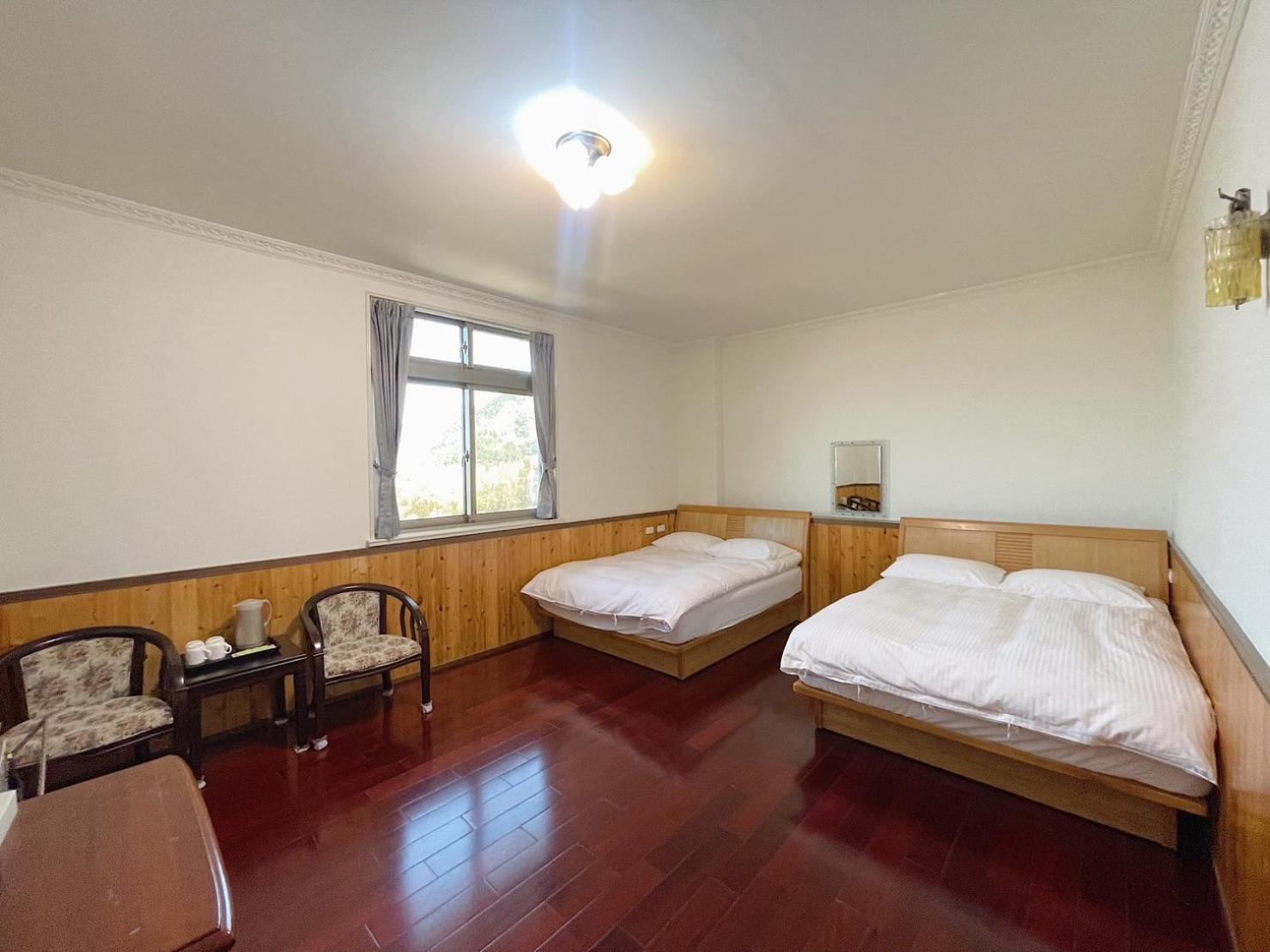 Quadruple Room with Mountain View photo 1