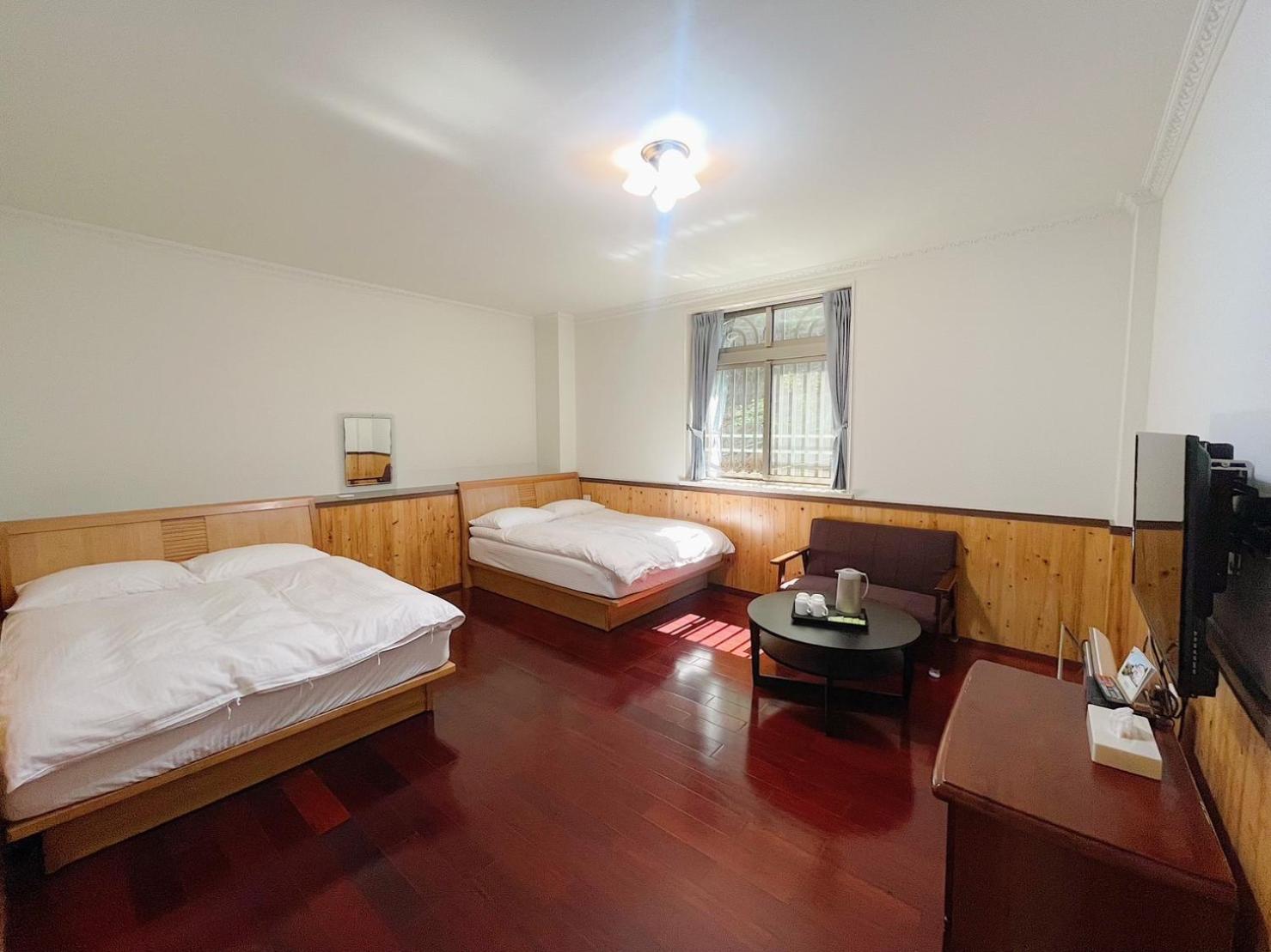 Standard Double Room photo 3
