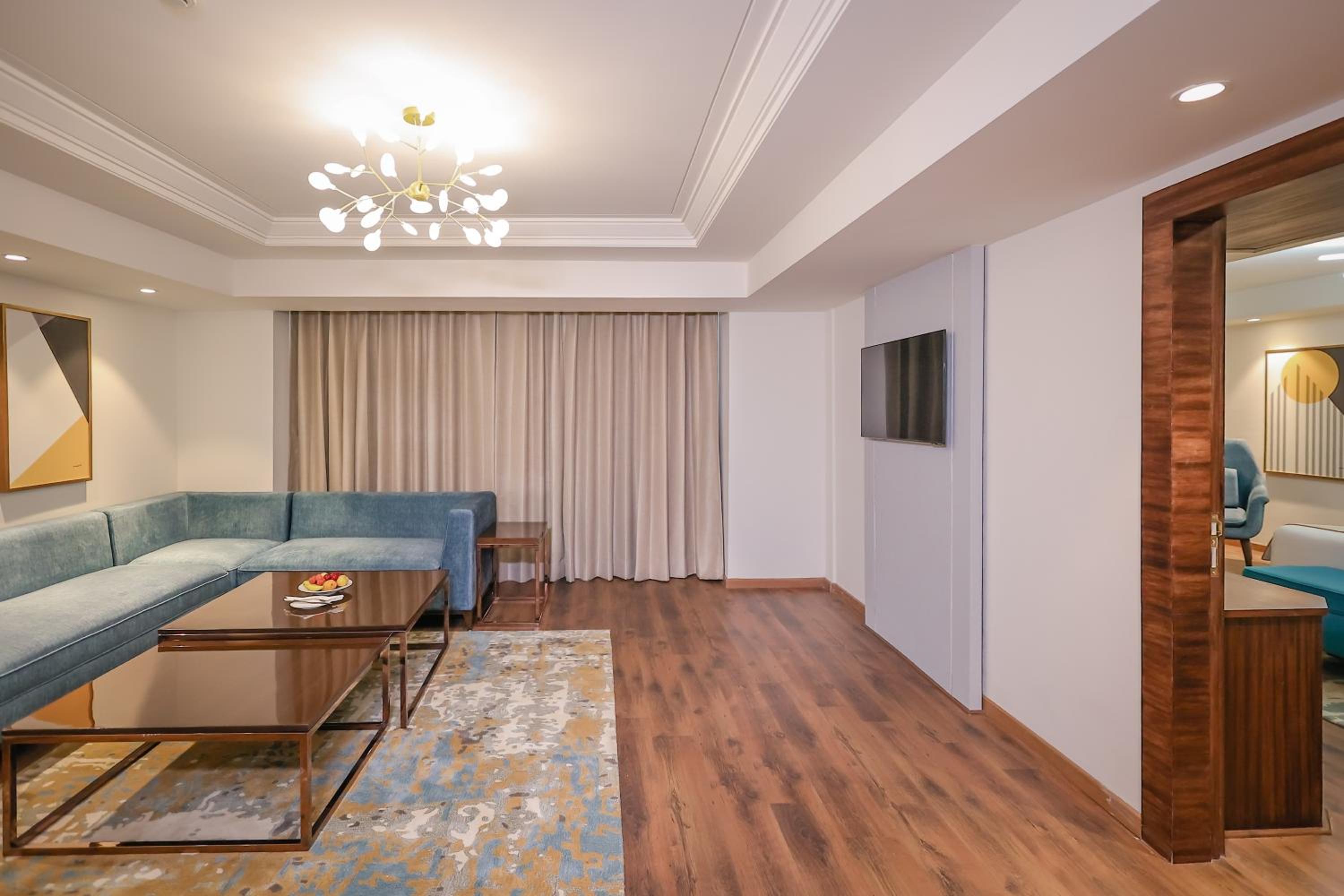 Premium Suite – Enjoy Happy Hours with 2+1 offer Timing – 3 pm – 7 Pm Premium Suite – Enjoy Happy Hours with 2+1 offer Timing – 3 pm – 7 Pm