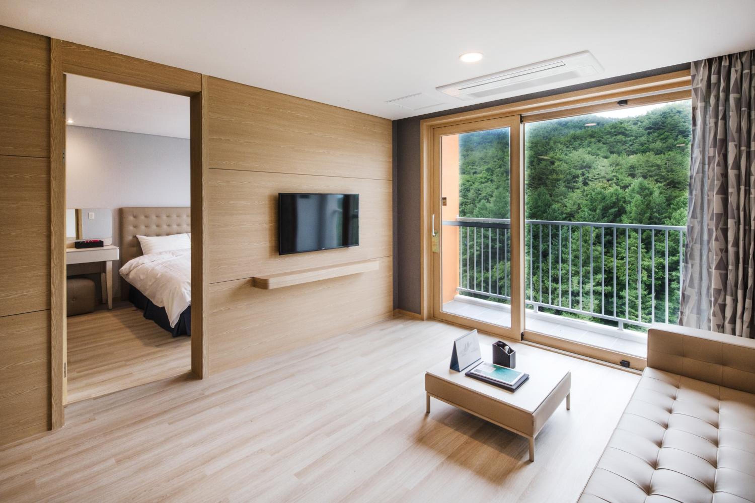 Suite - Double (Without Kitchenette)