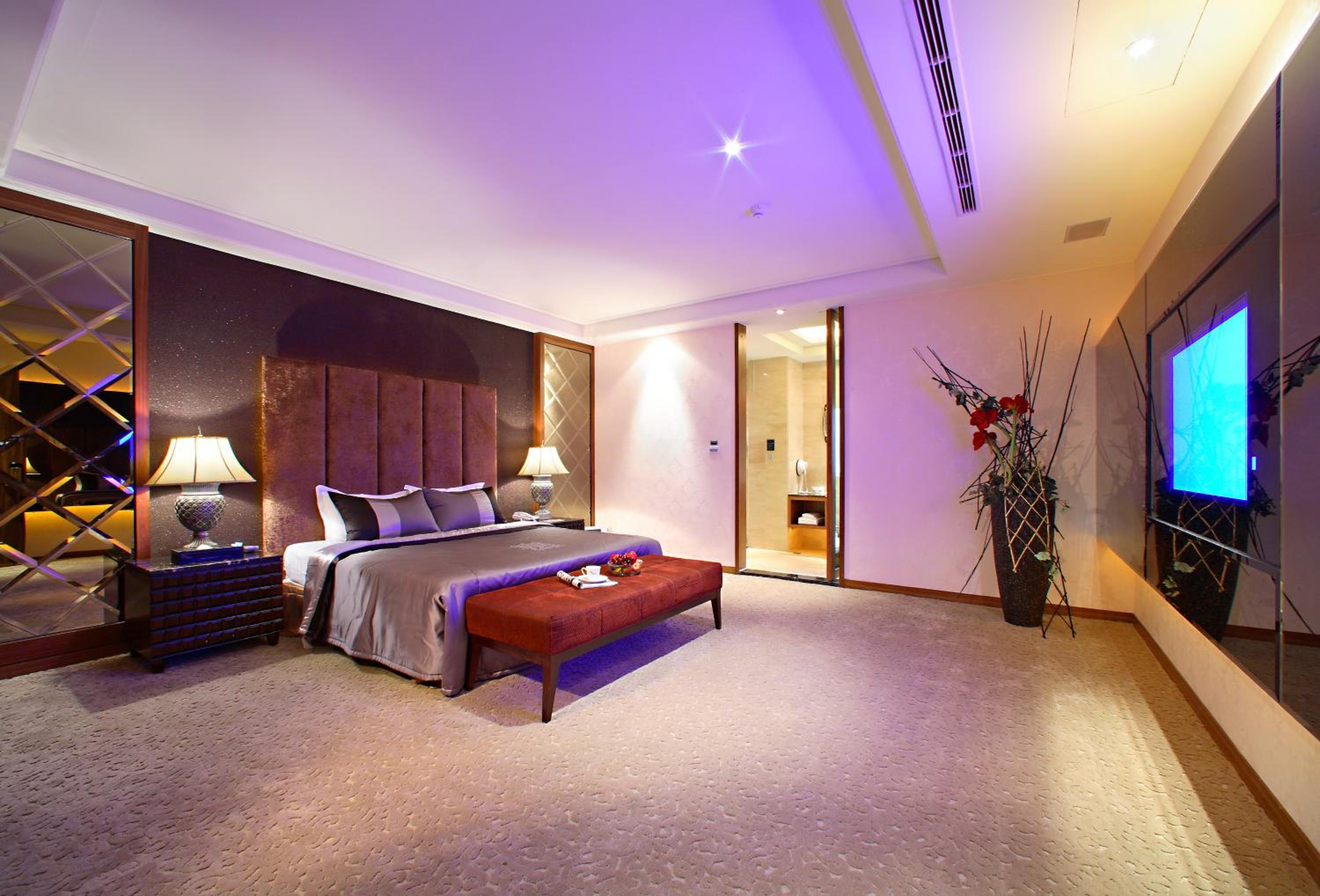 Double Room (Check in after 22:00) photo 3