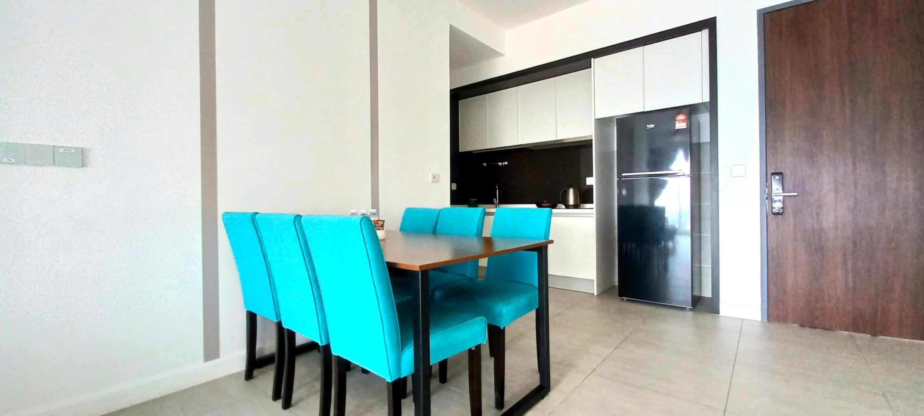 Three-Bedroom Apartment - Photo 11