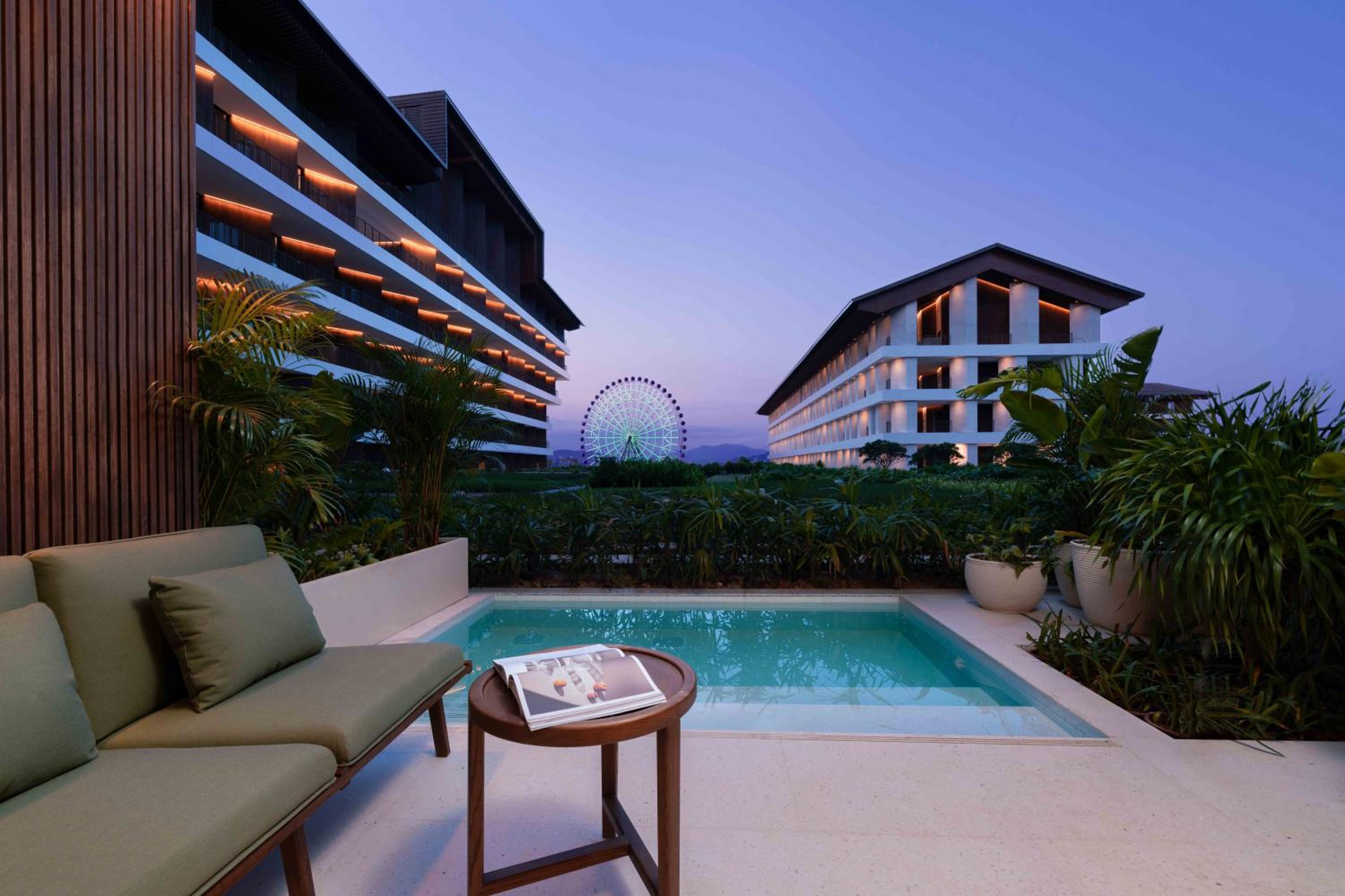 Deluxe Aqua Room(Daily set cocktail package for two people)