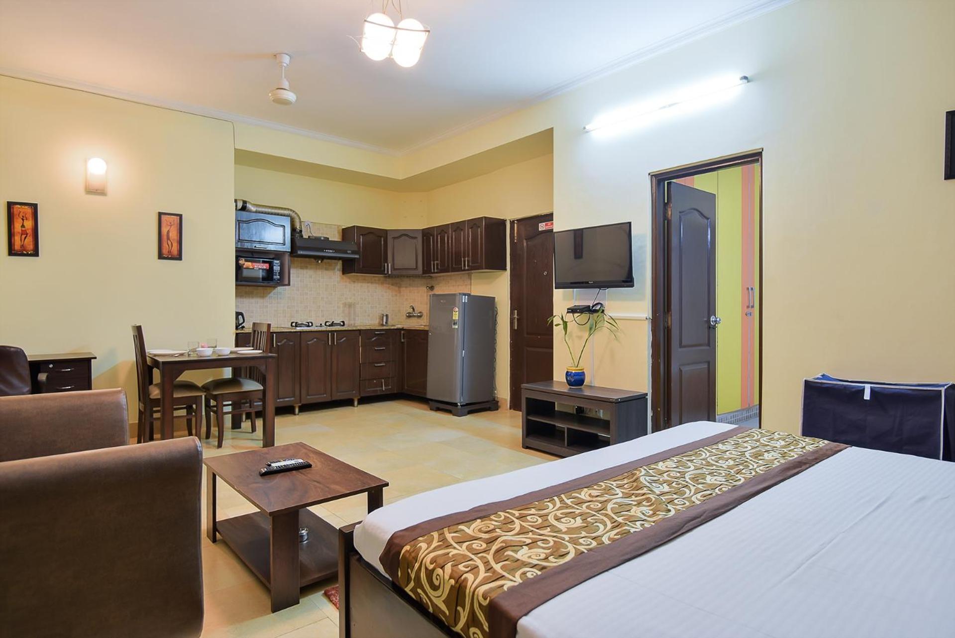 Studio Apartment photo 2