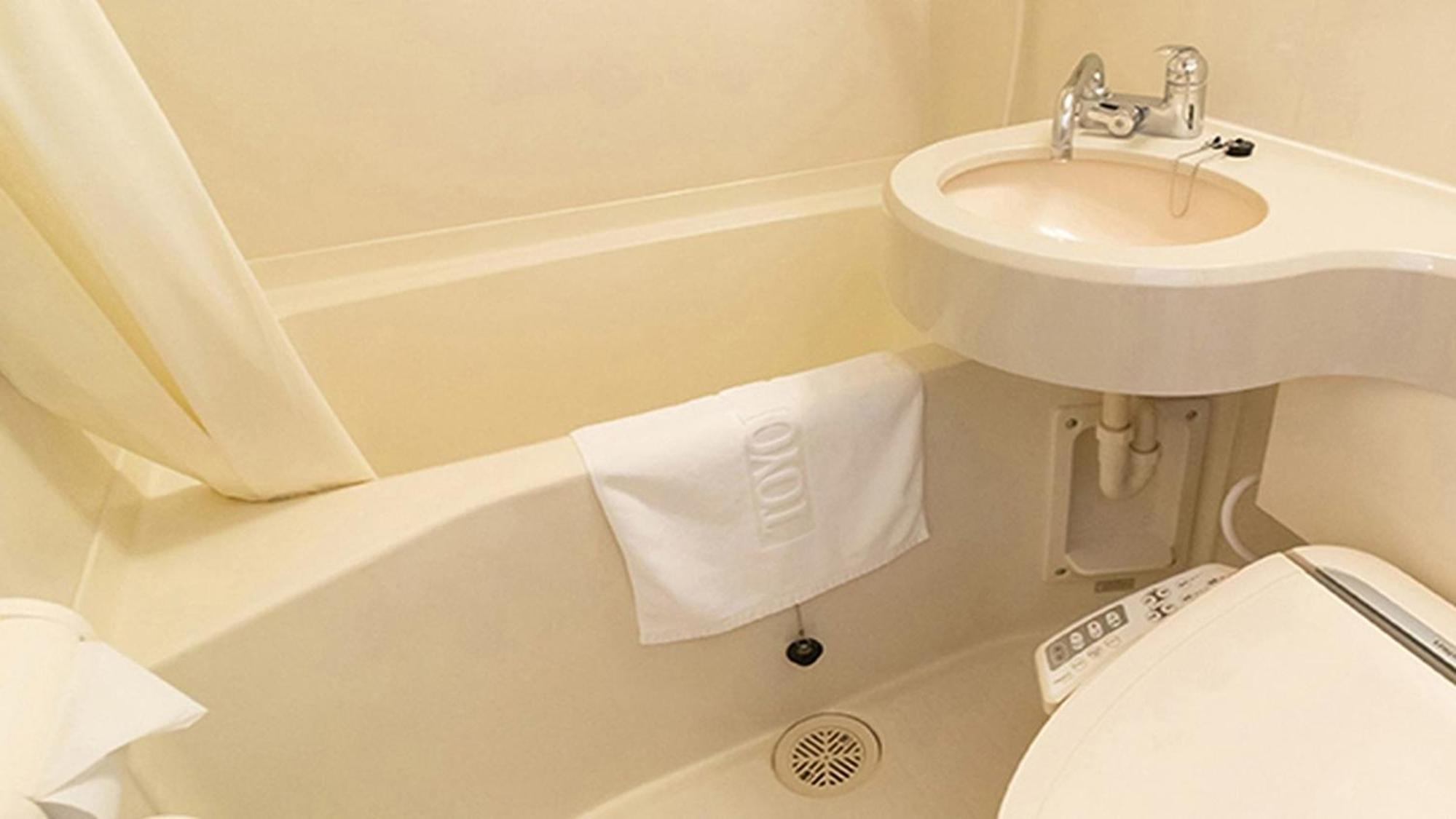 Double Room - Non-Smoking  - Photo 9