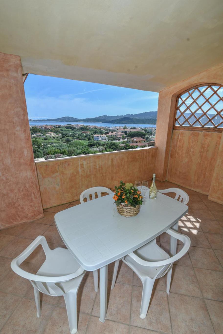 Apartment with Sea View photo 2