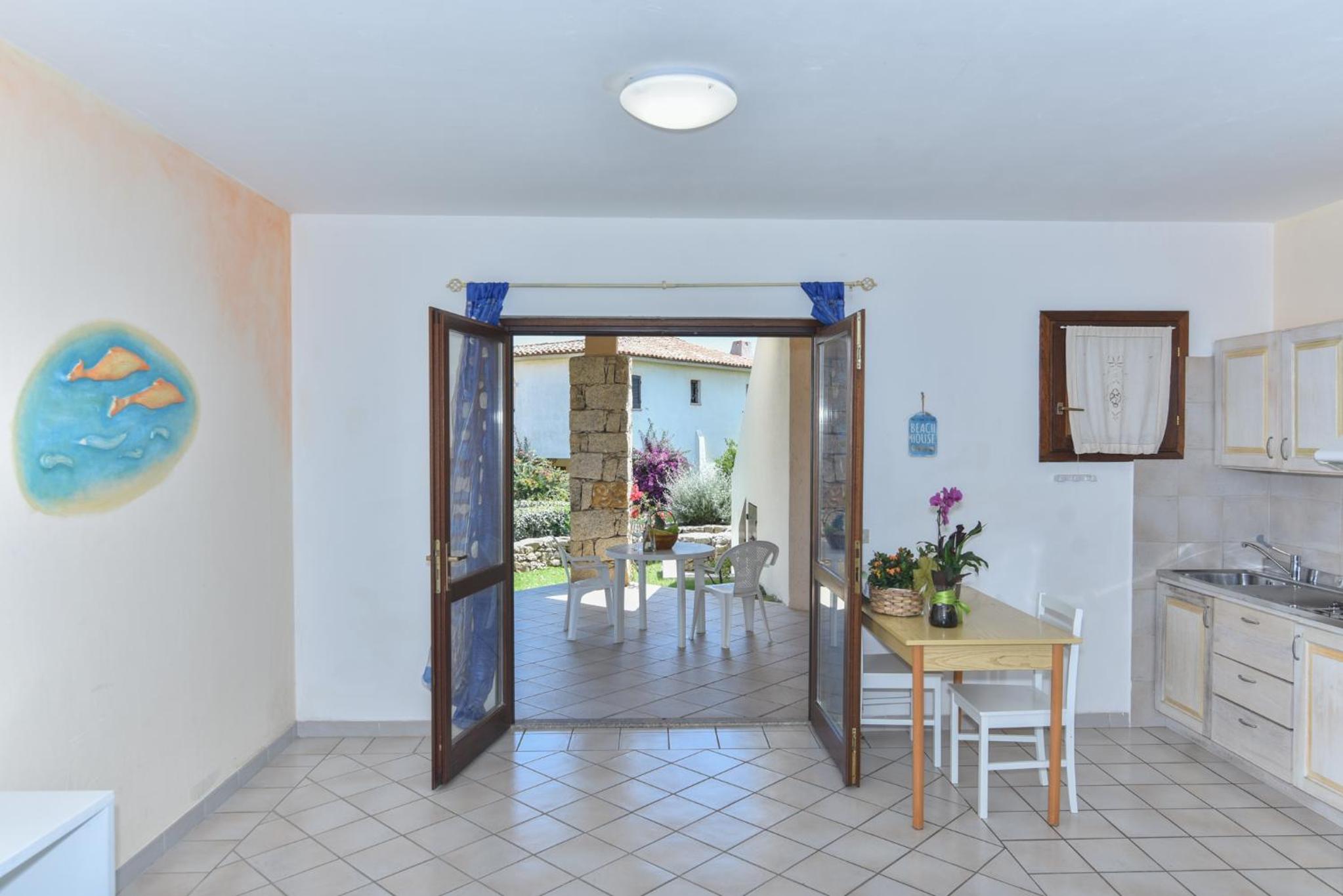 Studio Apartment photo 3