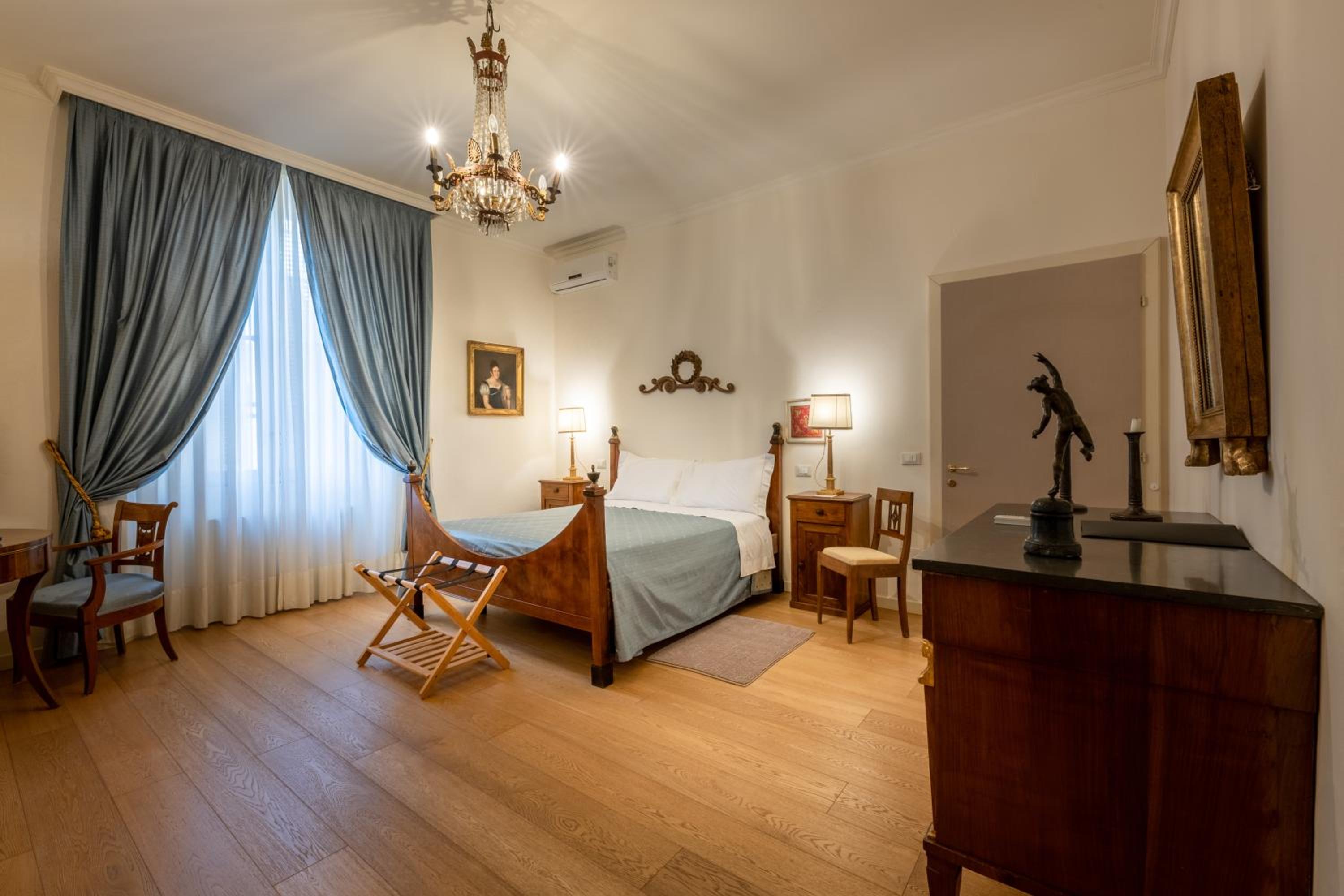 Deluxe Double Room photo 3