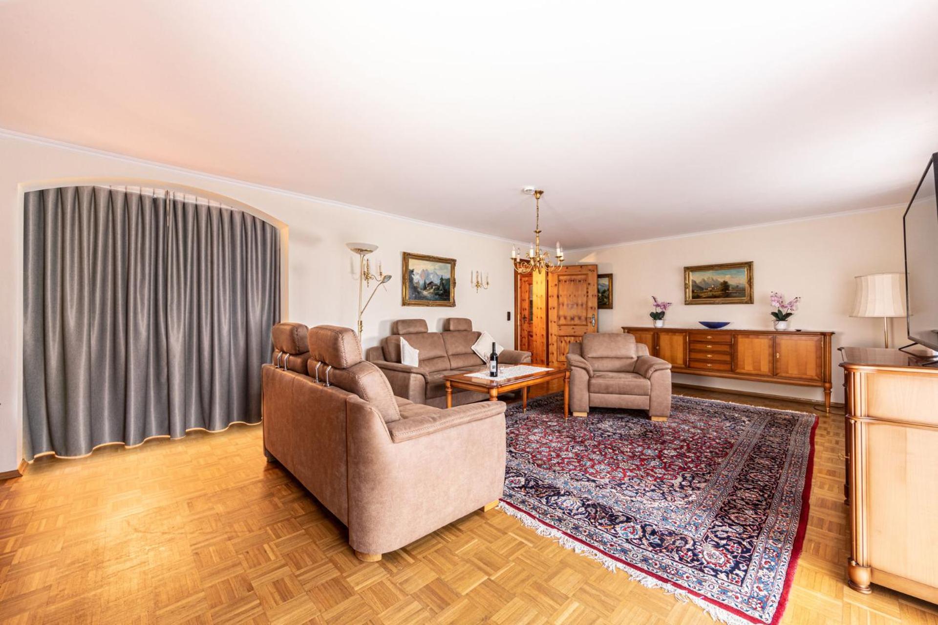 Apartment With Mountain View photo 3