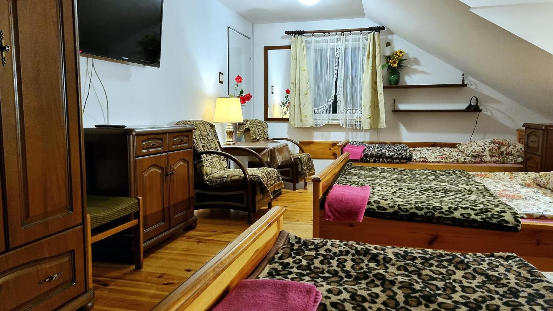 Quadruple Room with Bathroom photo 1