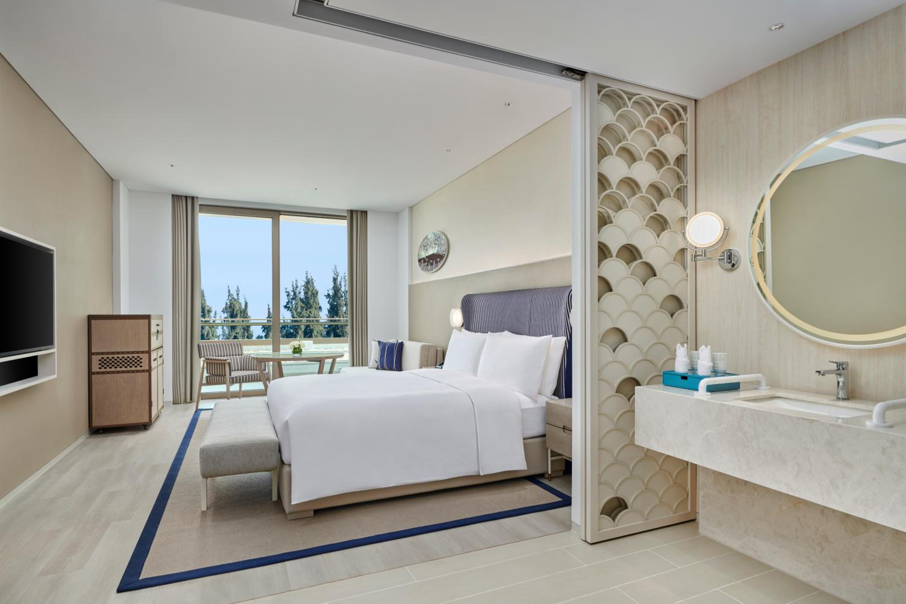 King Room - Mobility Accessible