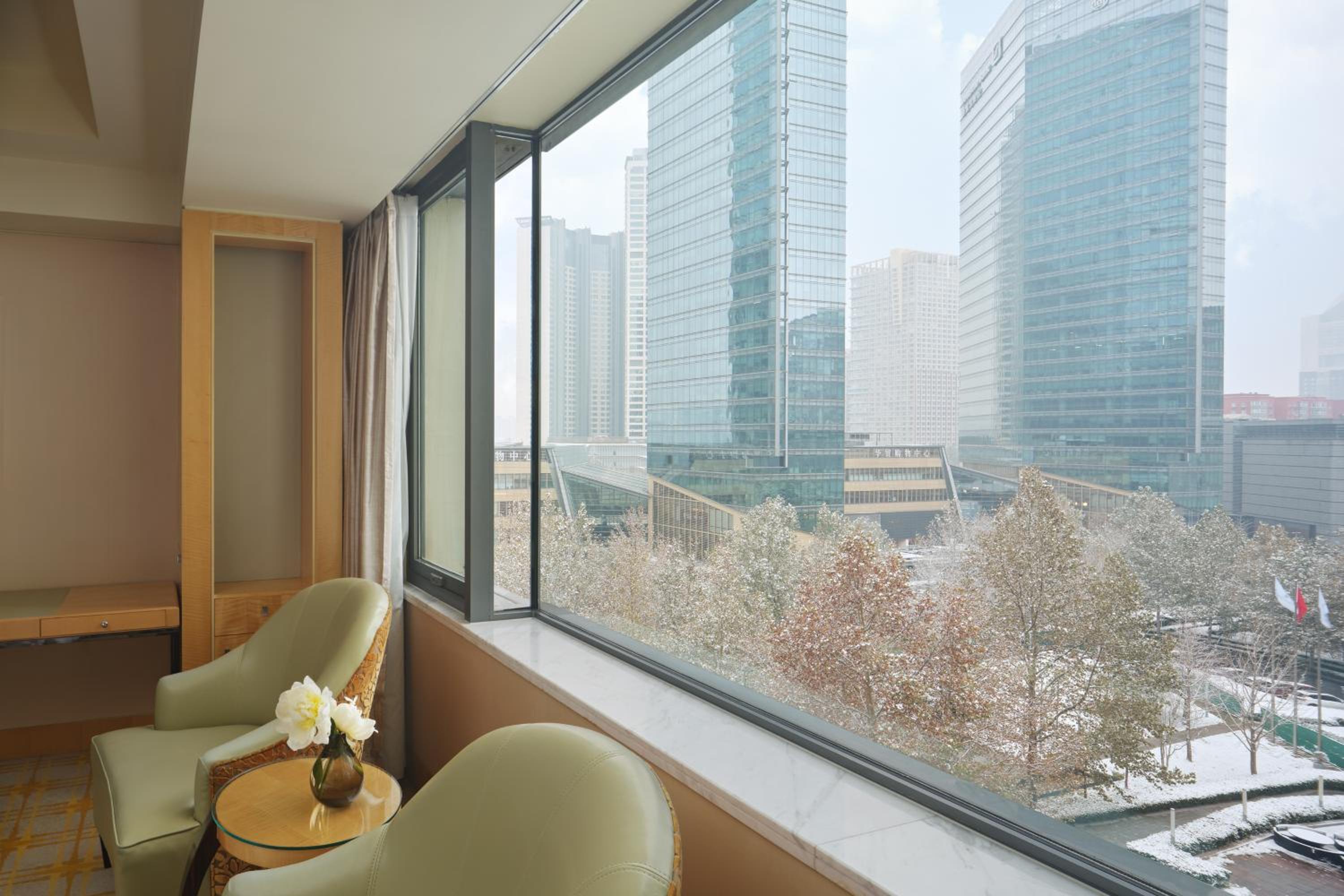 King Room - High Floor/Executive Lounge Access photo 2