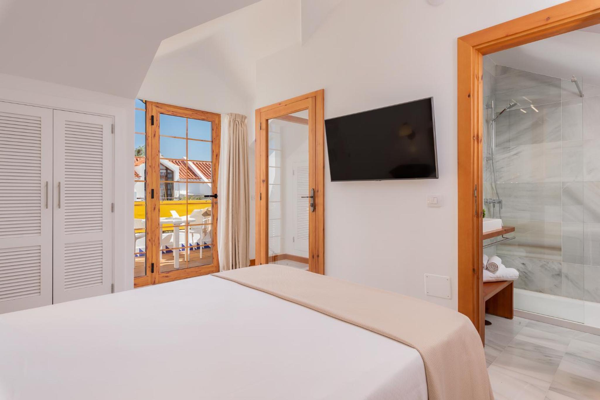 Villa Superior de Tres Habitaciones con Vista al Jardín