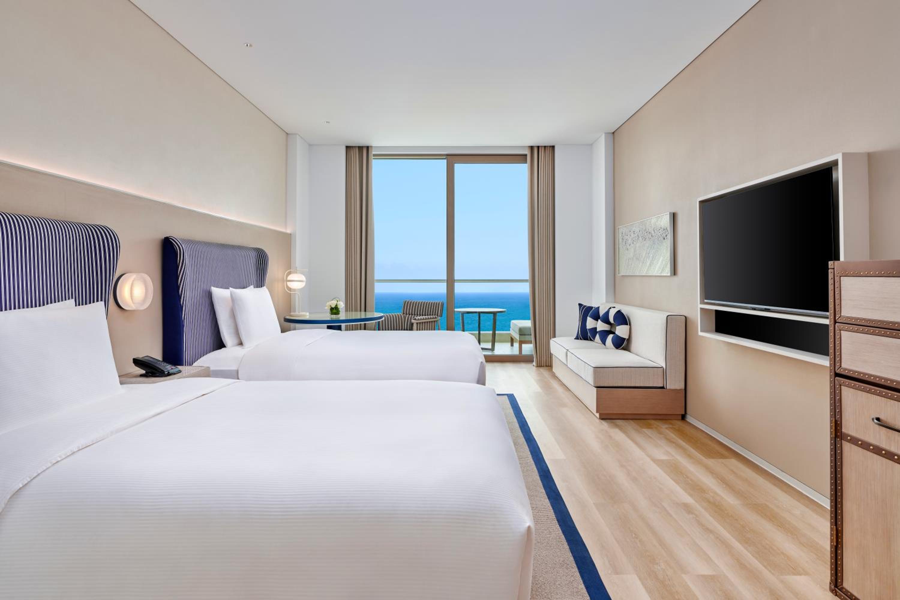 Premium Twin Room with Ocean View