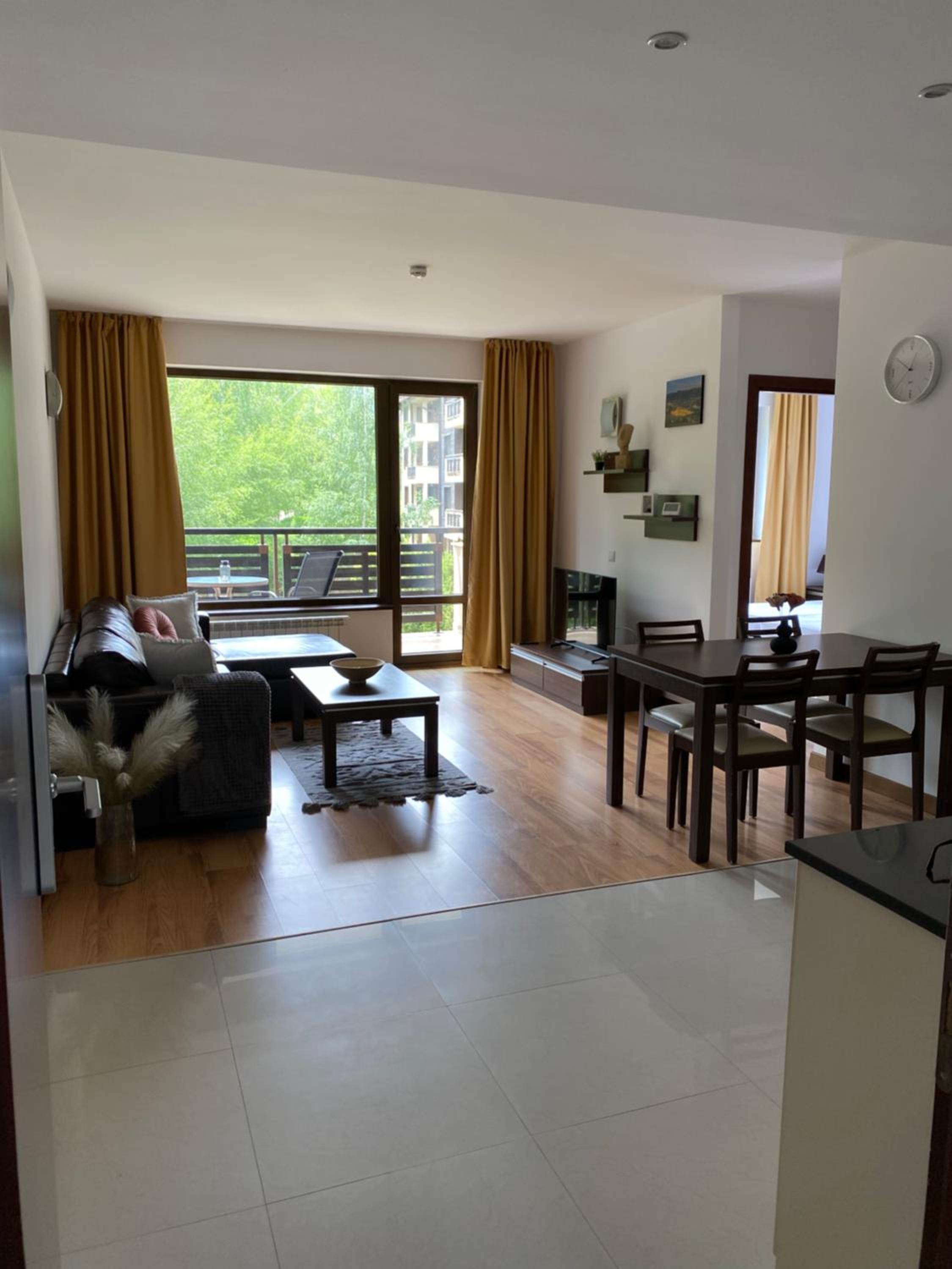 Apartment with Mountain View photo 1