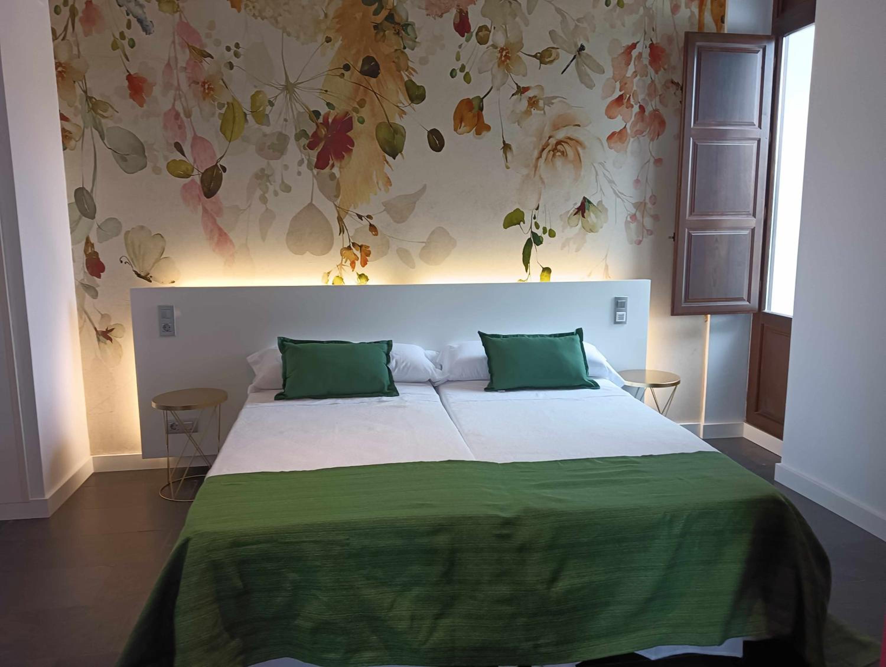 Deluxe Double Room photo 2