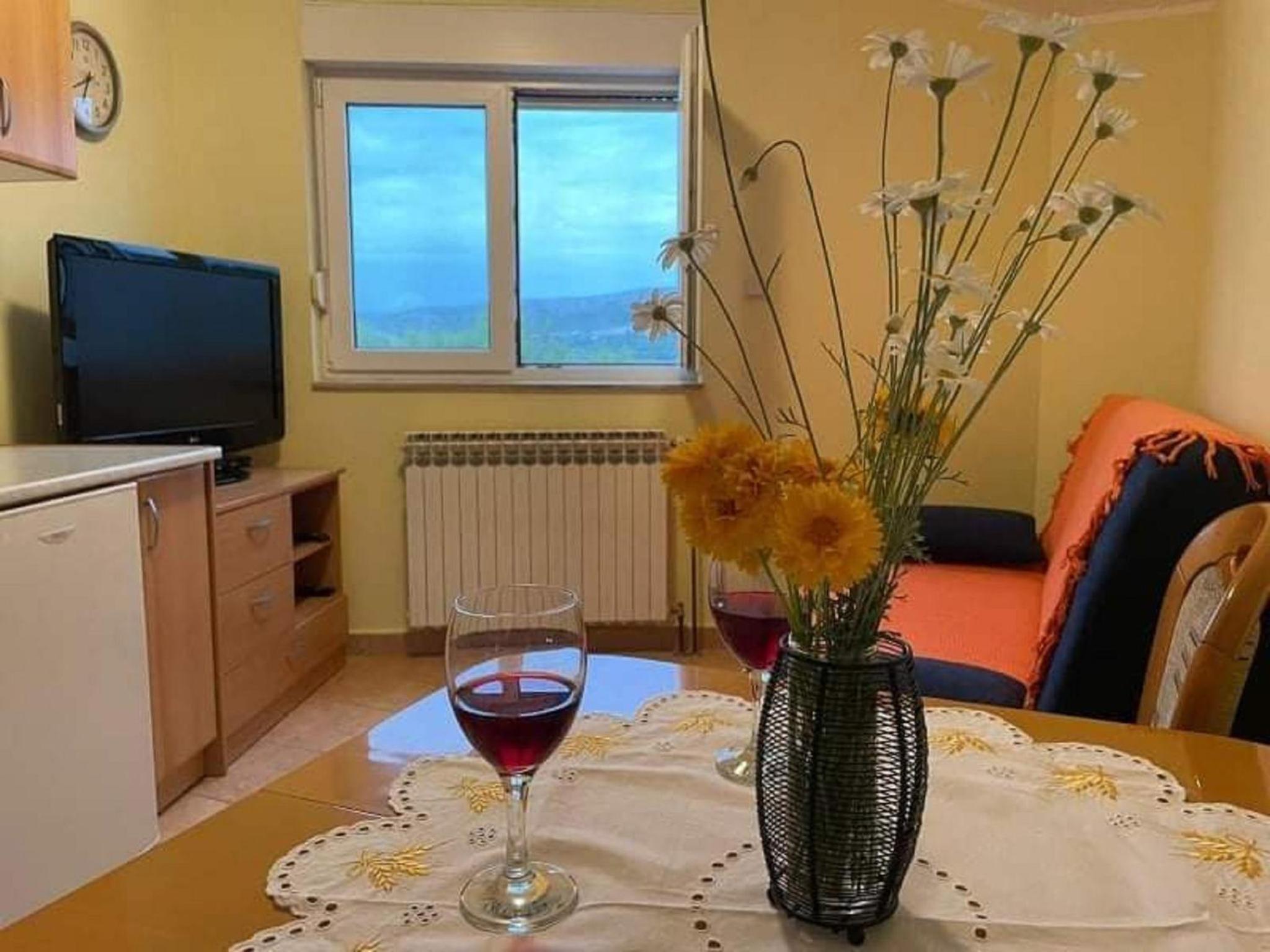 One Bedroom Apartment with Balcony and Sea View - Photo 48