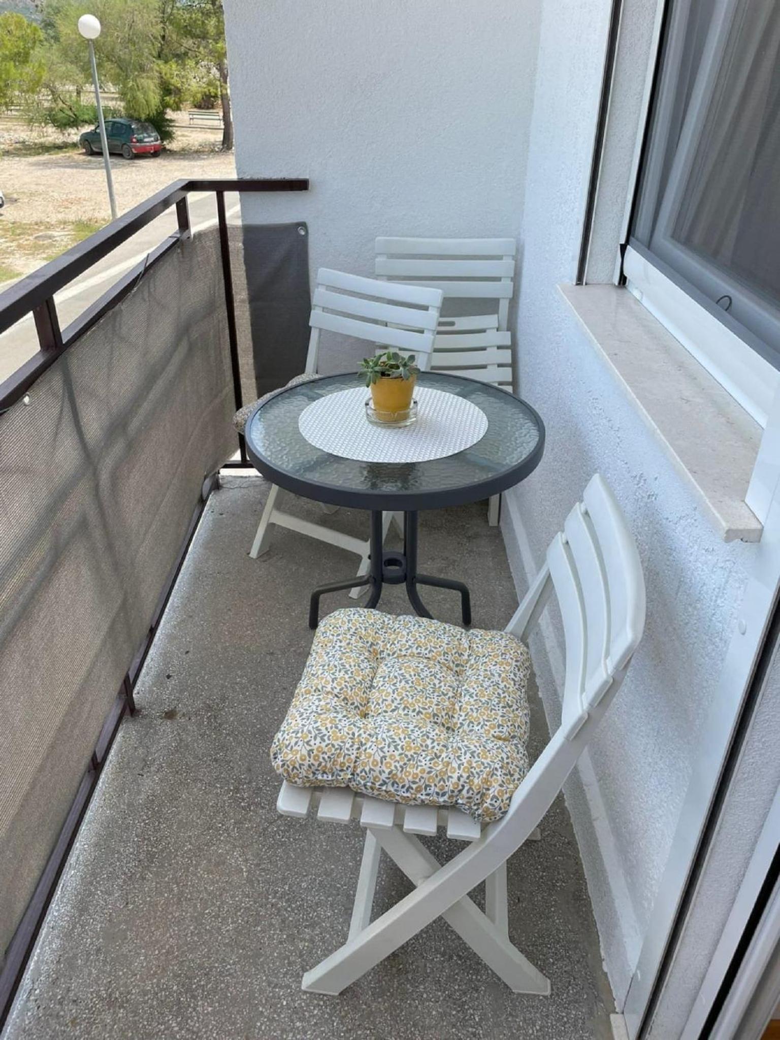 One Bedroom Apartment with Balcony and Sea View - Photo 45