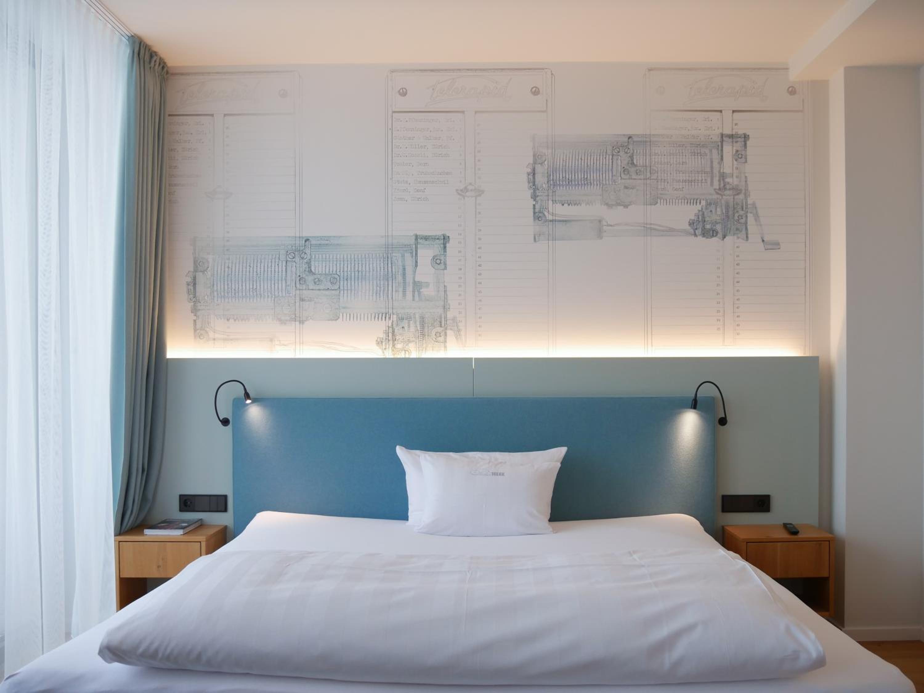 Double or Twin Room with Balcony photo 2